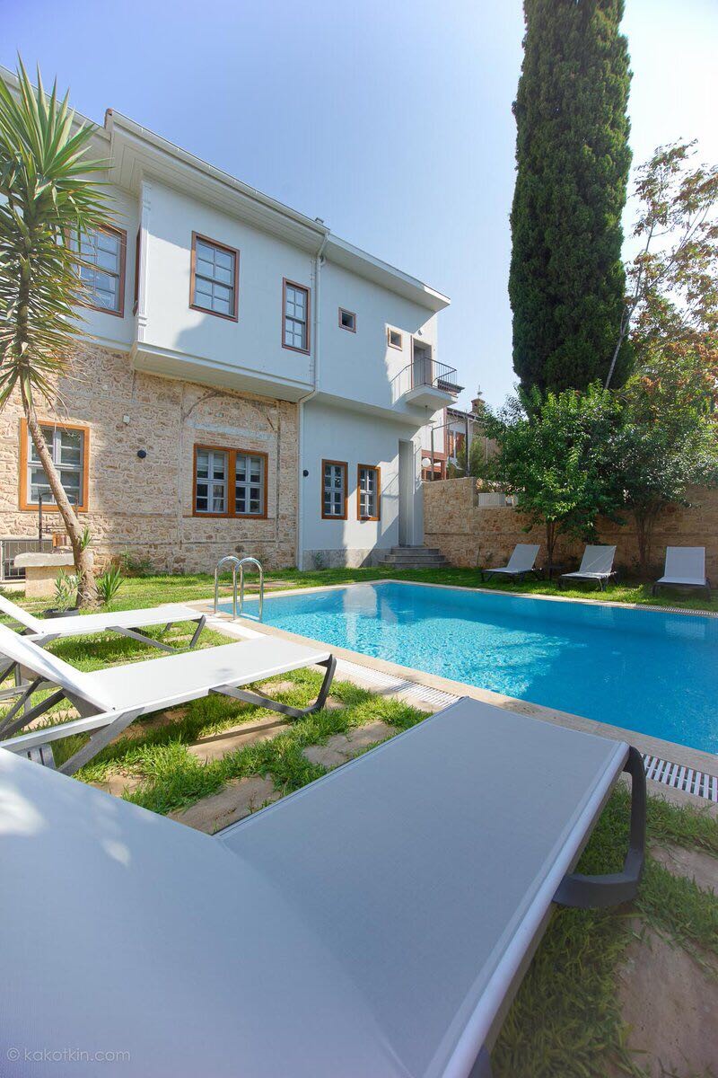 Delight Deluxe Boutique Hotel