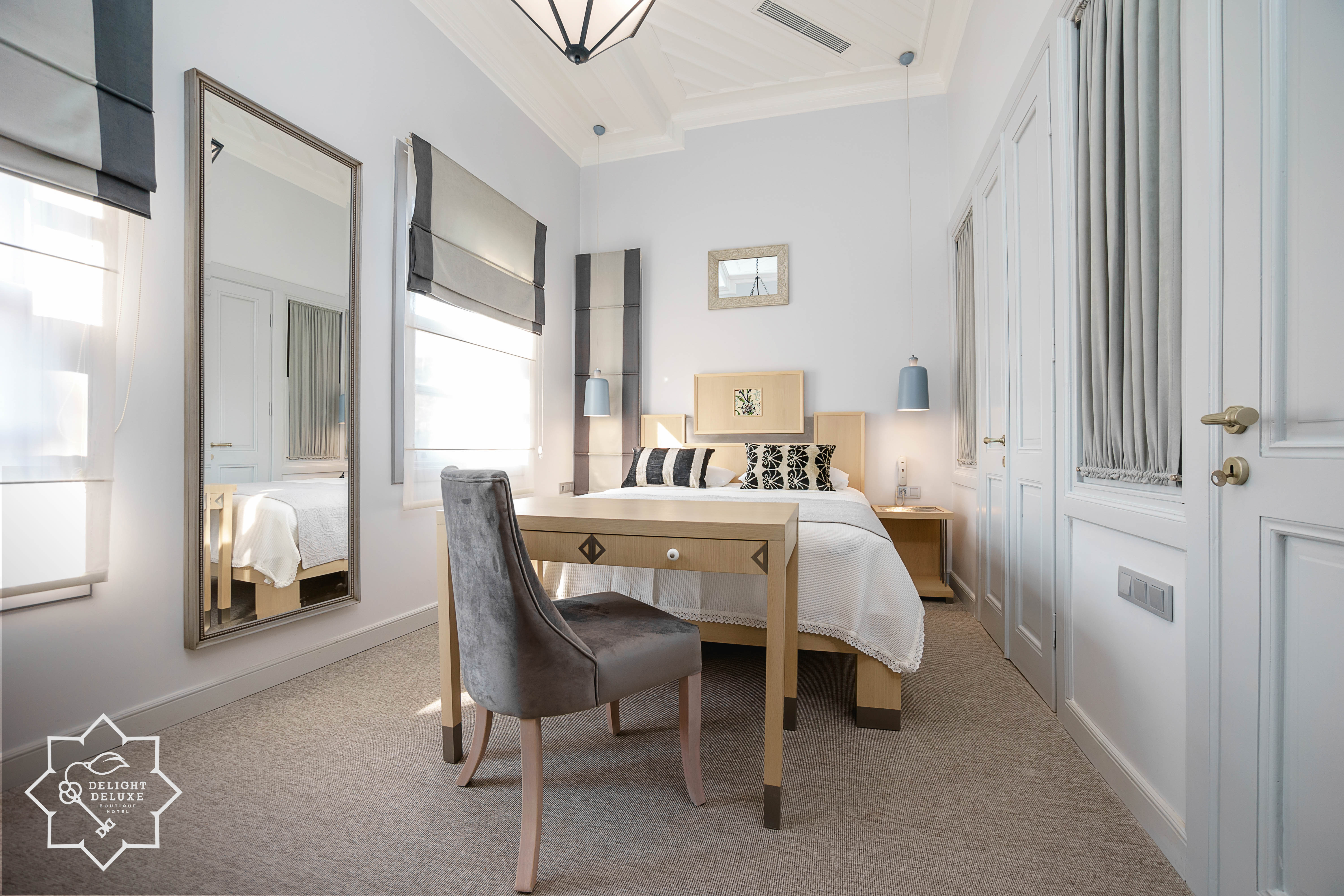 Delight Deluxe Boutique Hotel