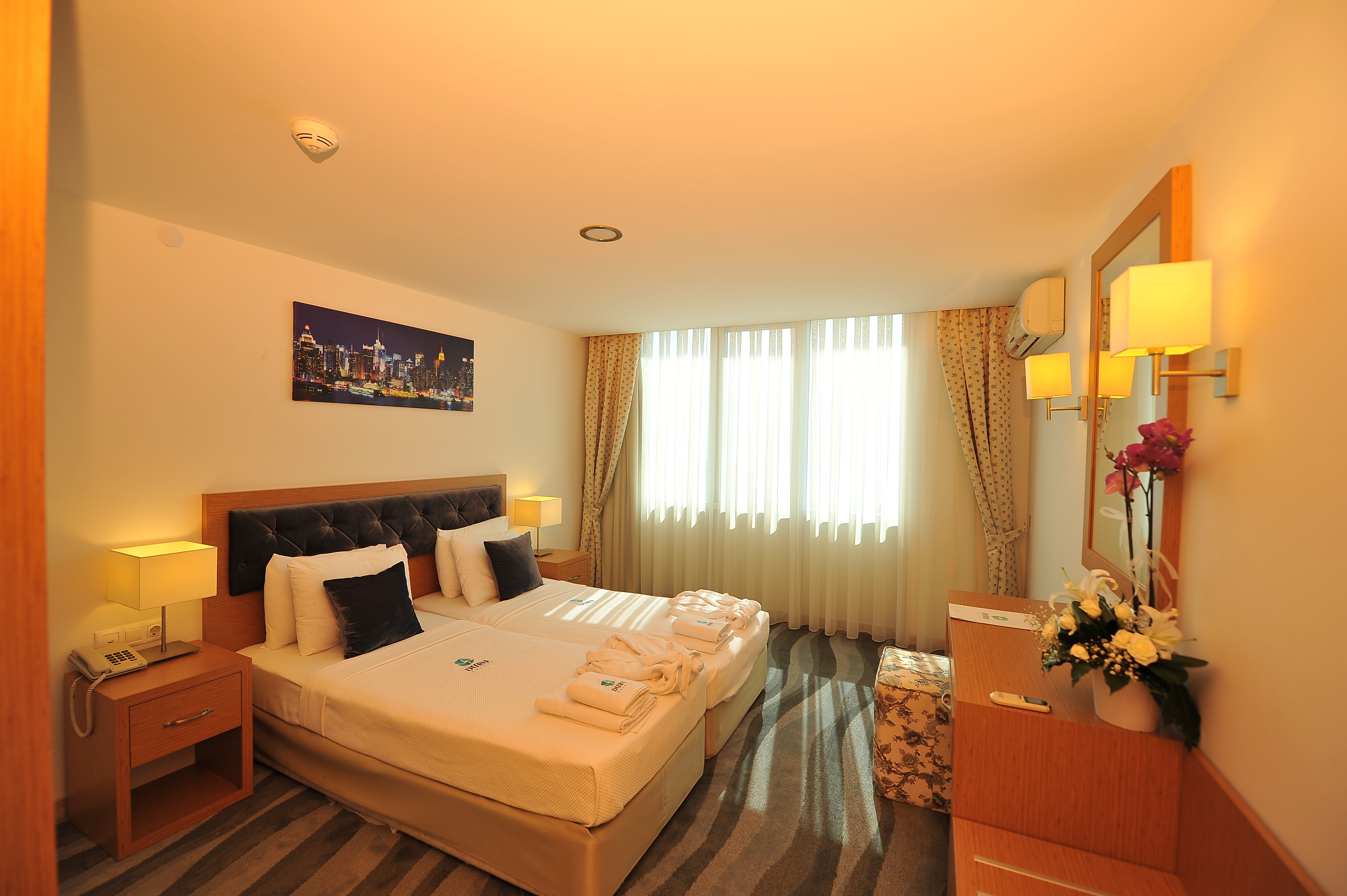 Regna Hotel