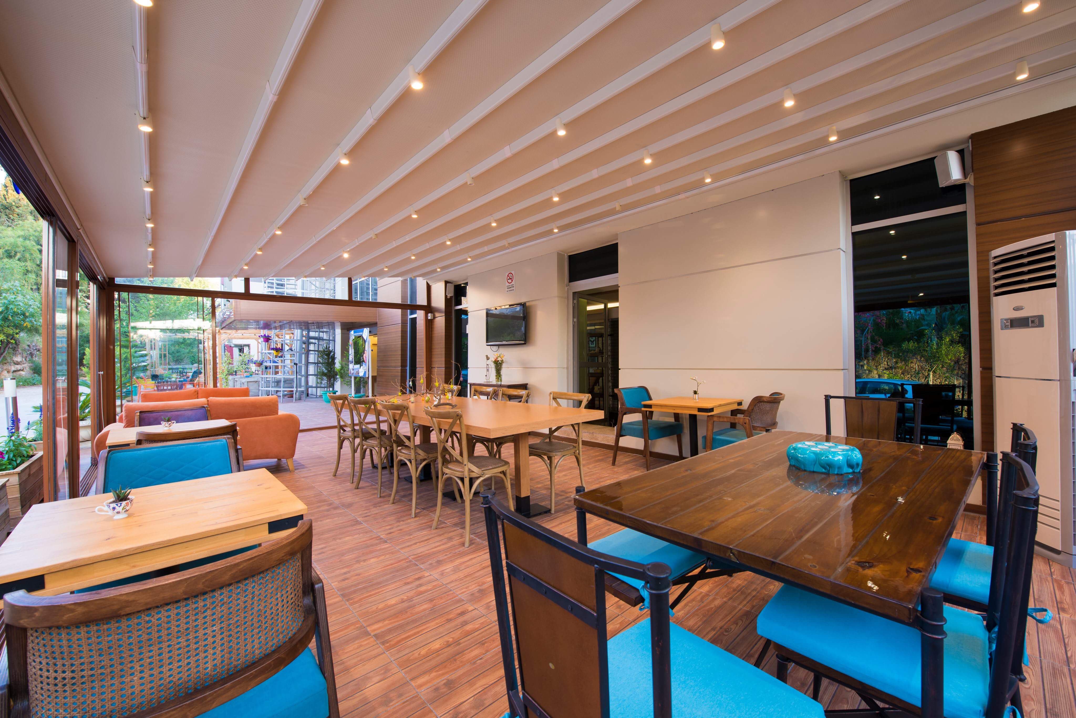 Regna Hotel