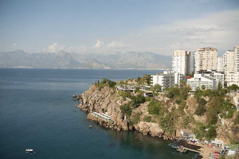 Regna Hotel