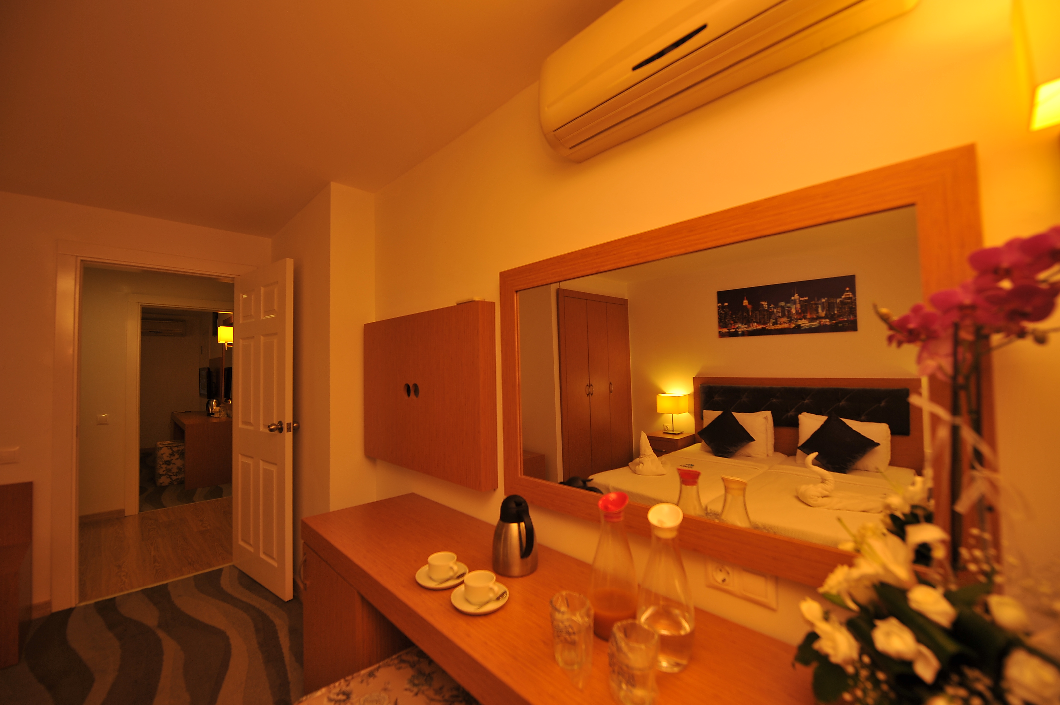 Regna Hotel