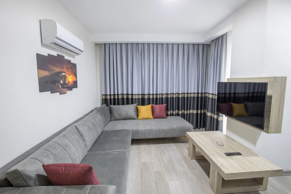 Elanis Suites