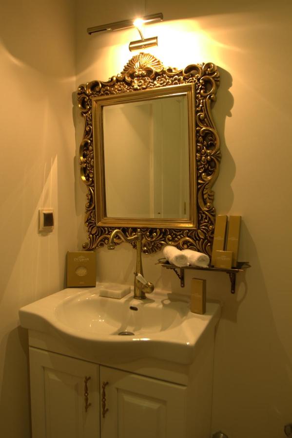 Lavin Suites Hotel