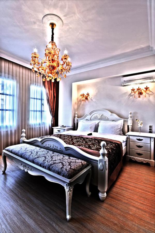 Lavin Suites Hotel