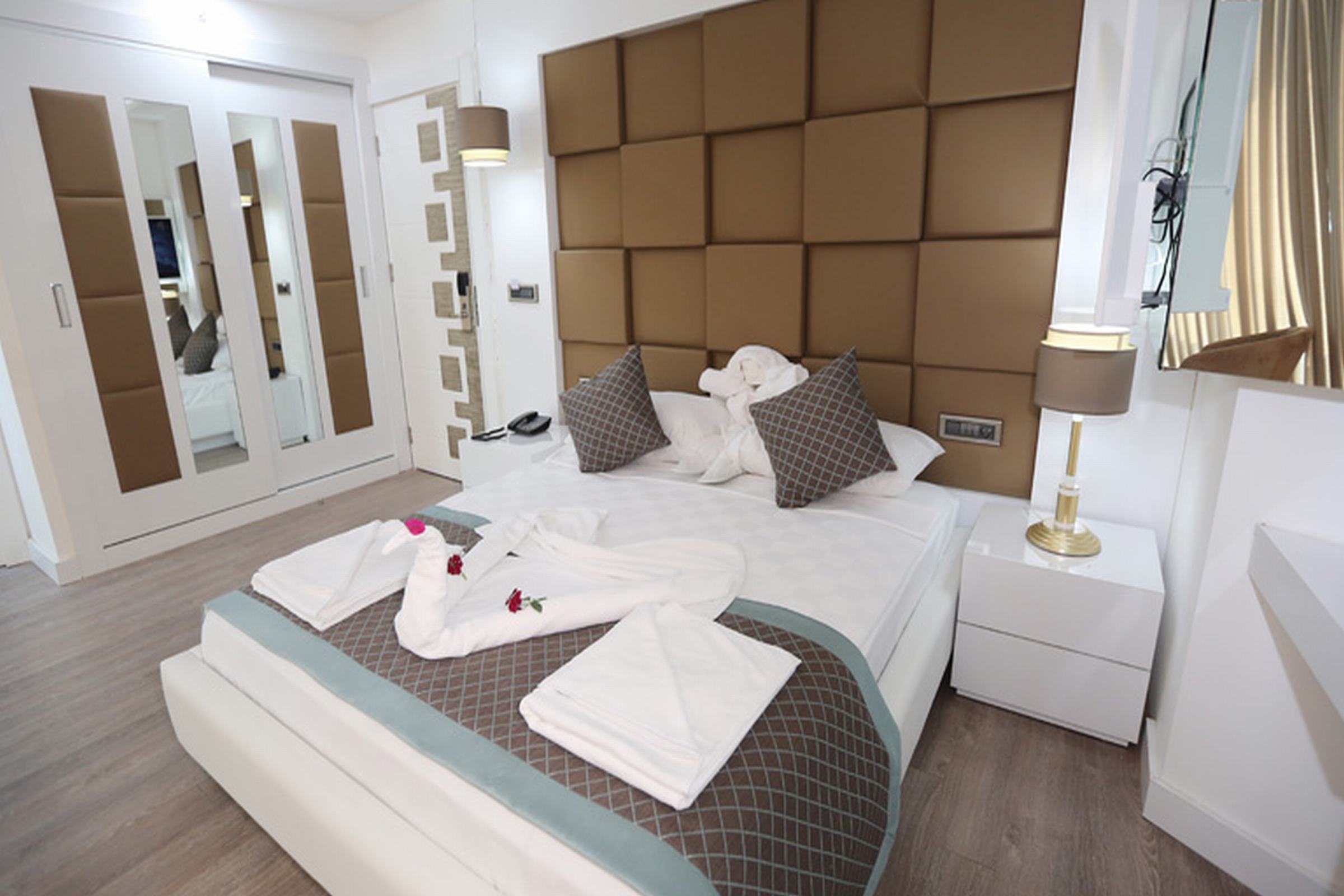 Elips Royal Hotel & Spa