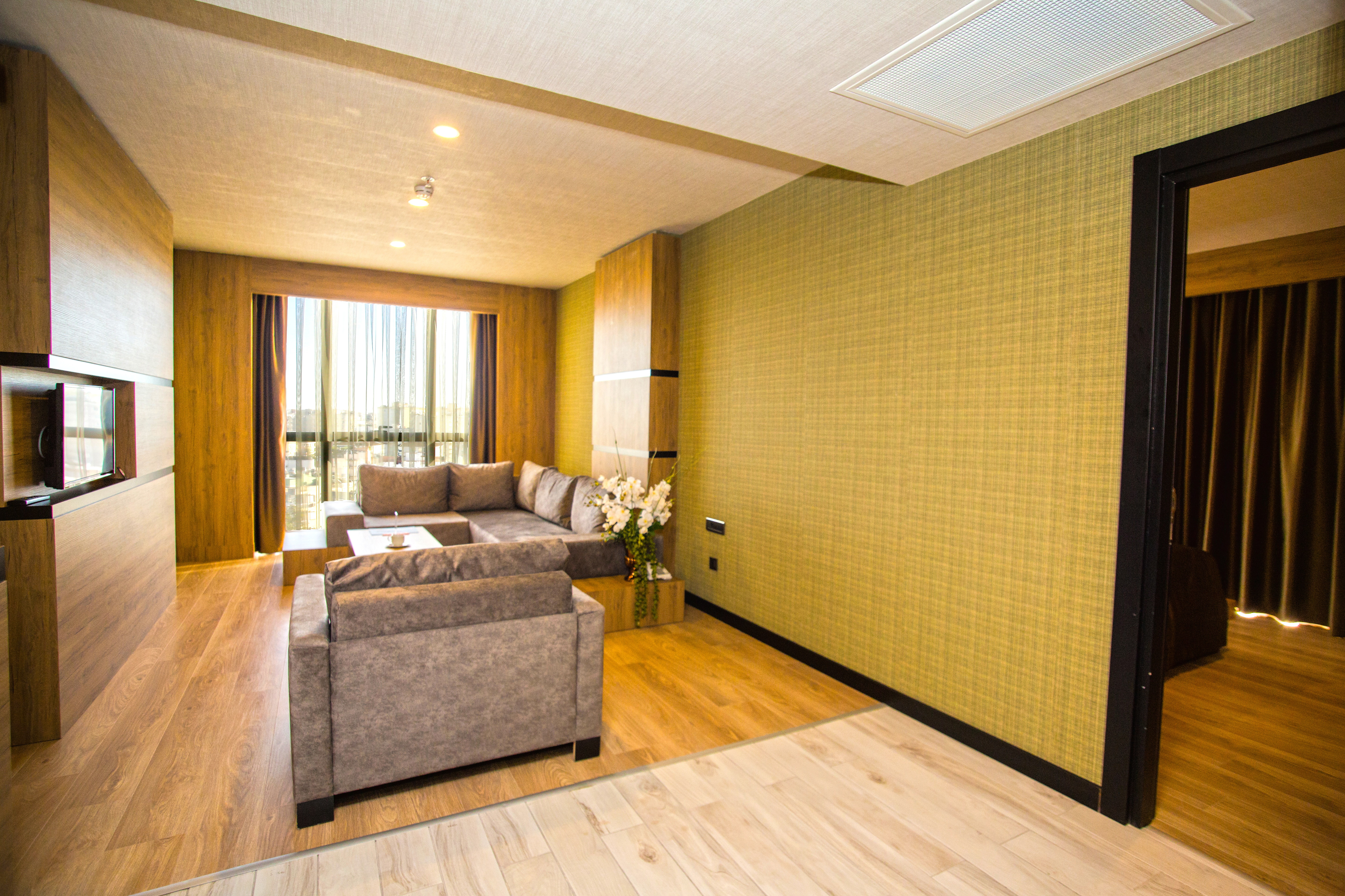 SKY Business Hotel