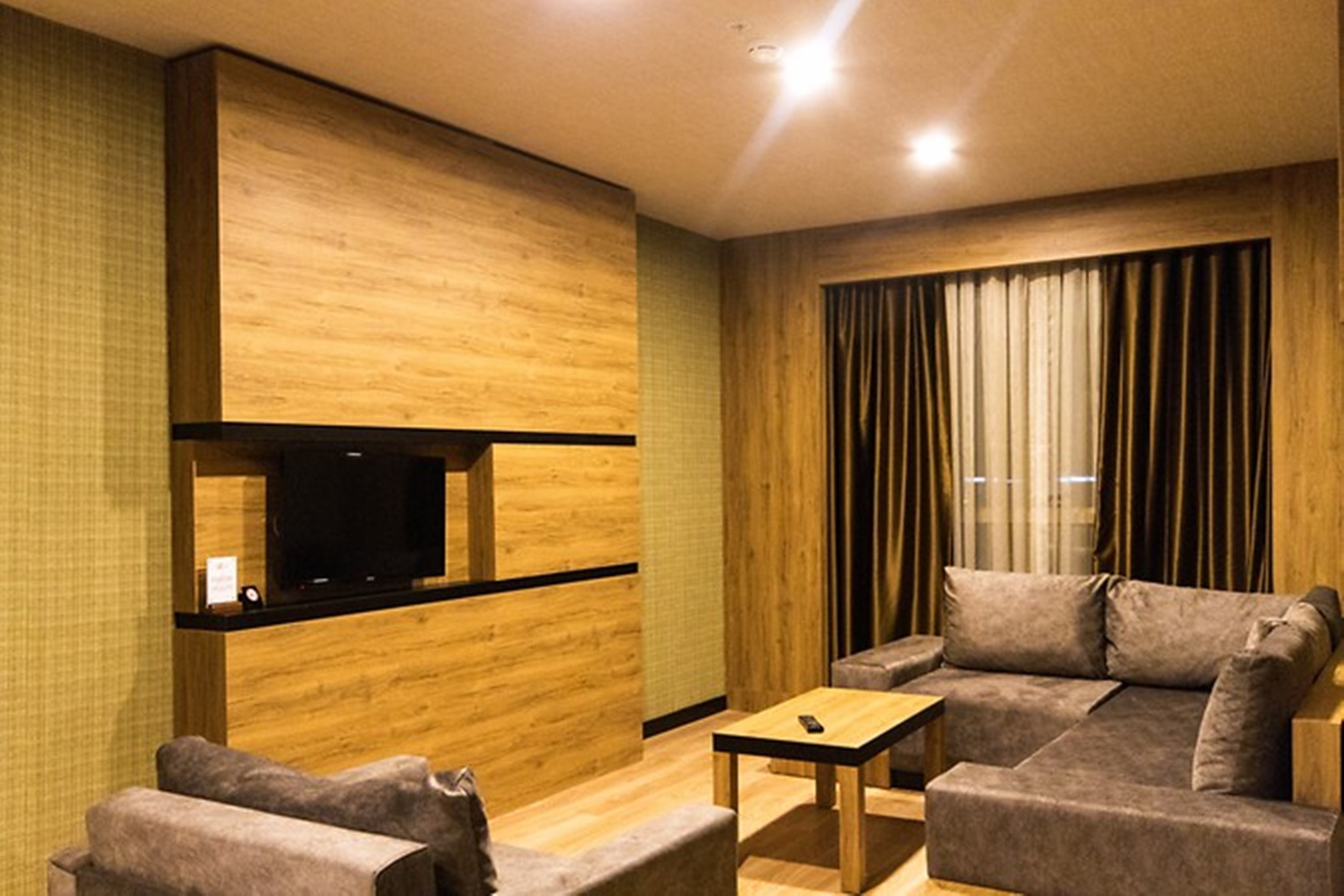 SKY Business Hotel