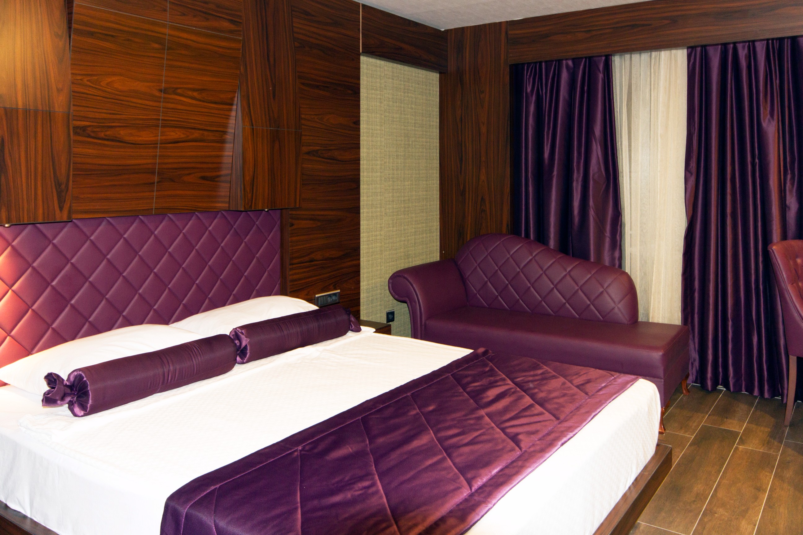 SKY Business Hotel