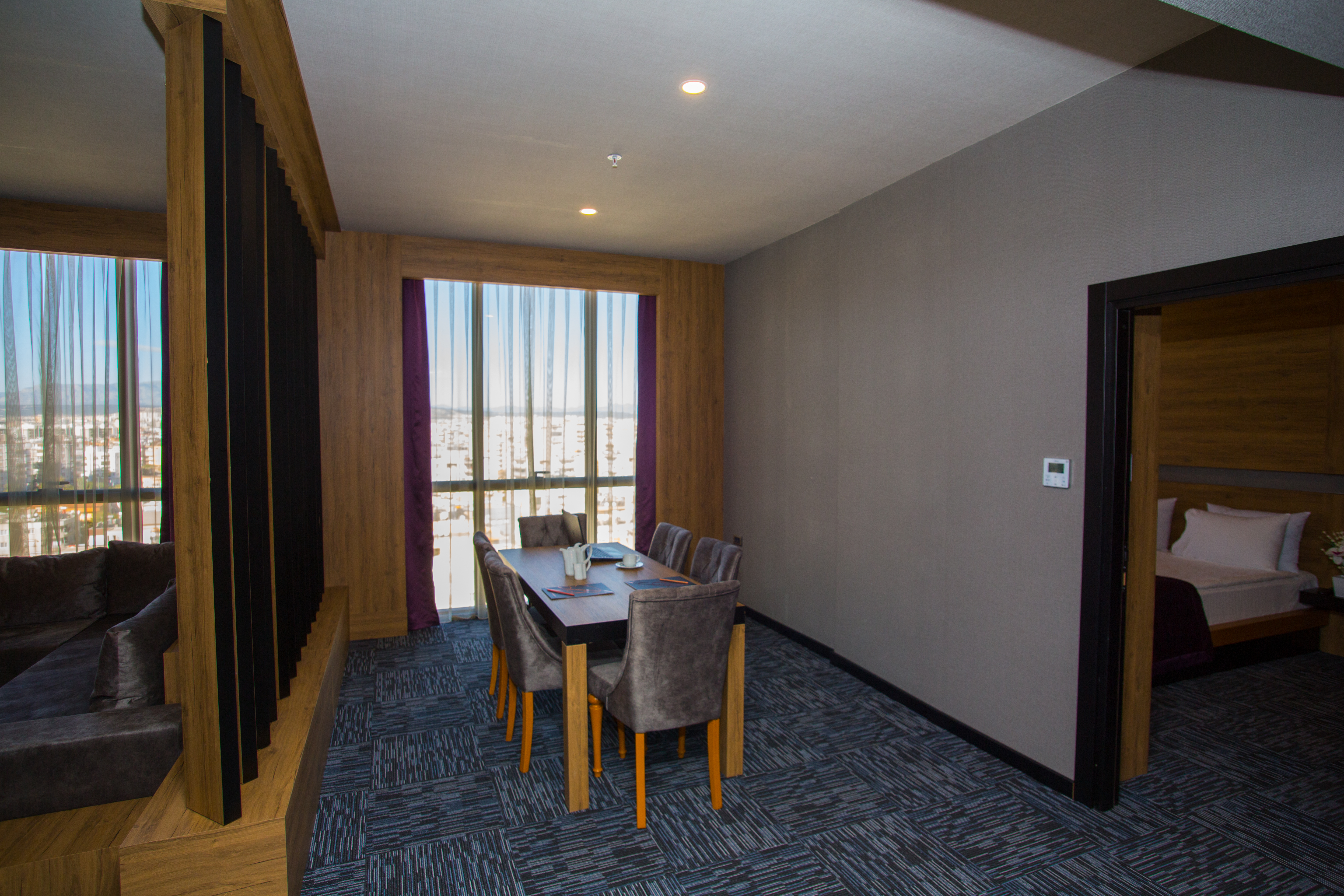 SKY Business Hotel