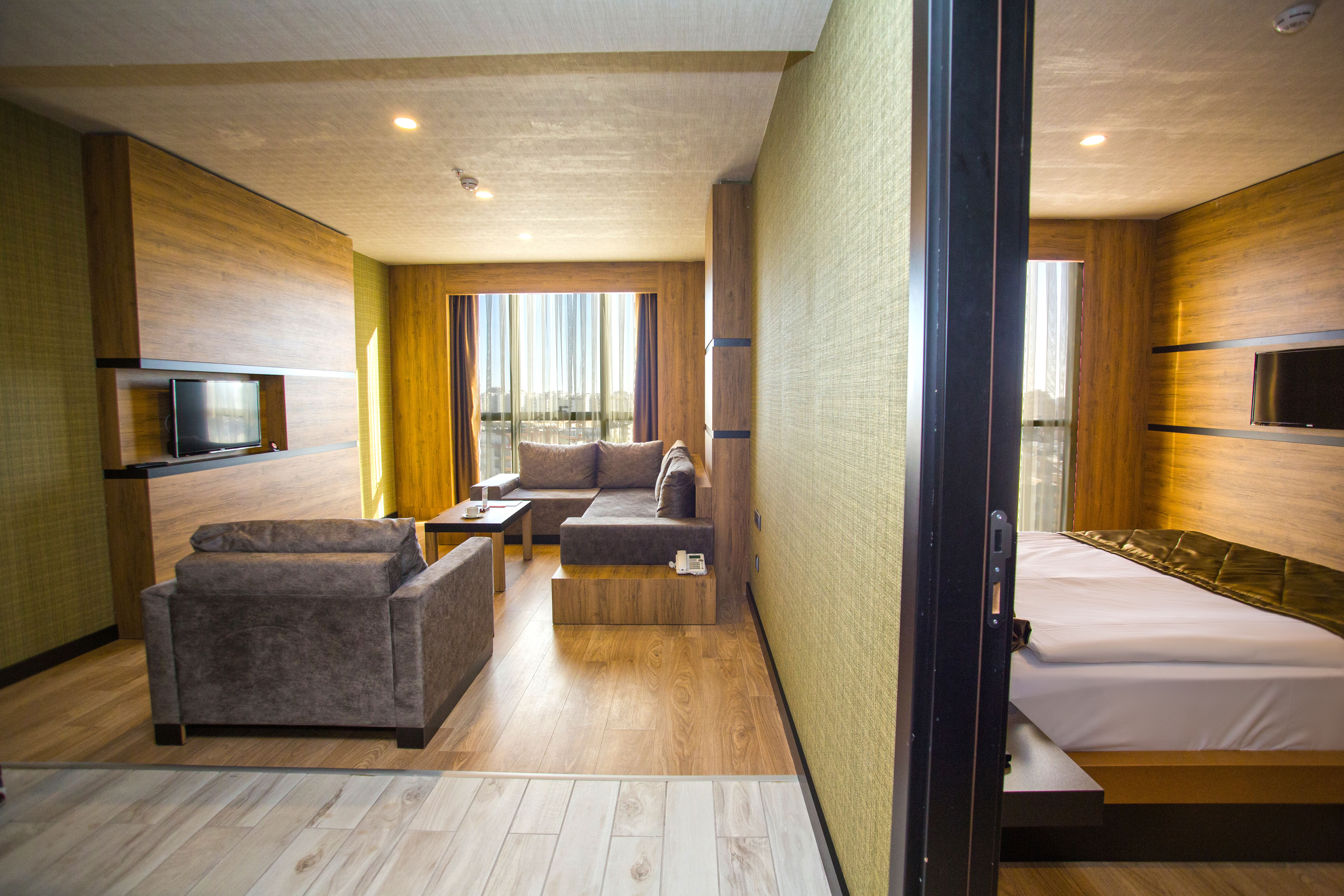 SKY Business Hotel
