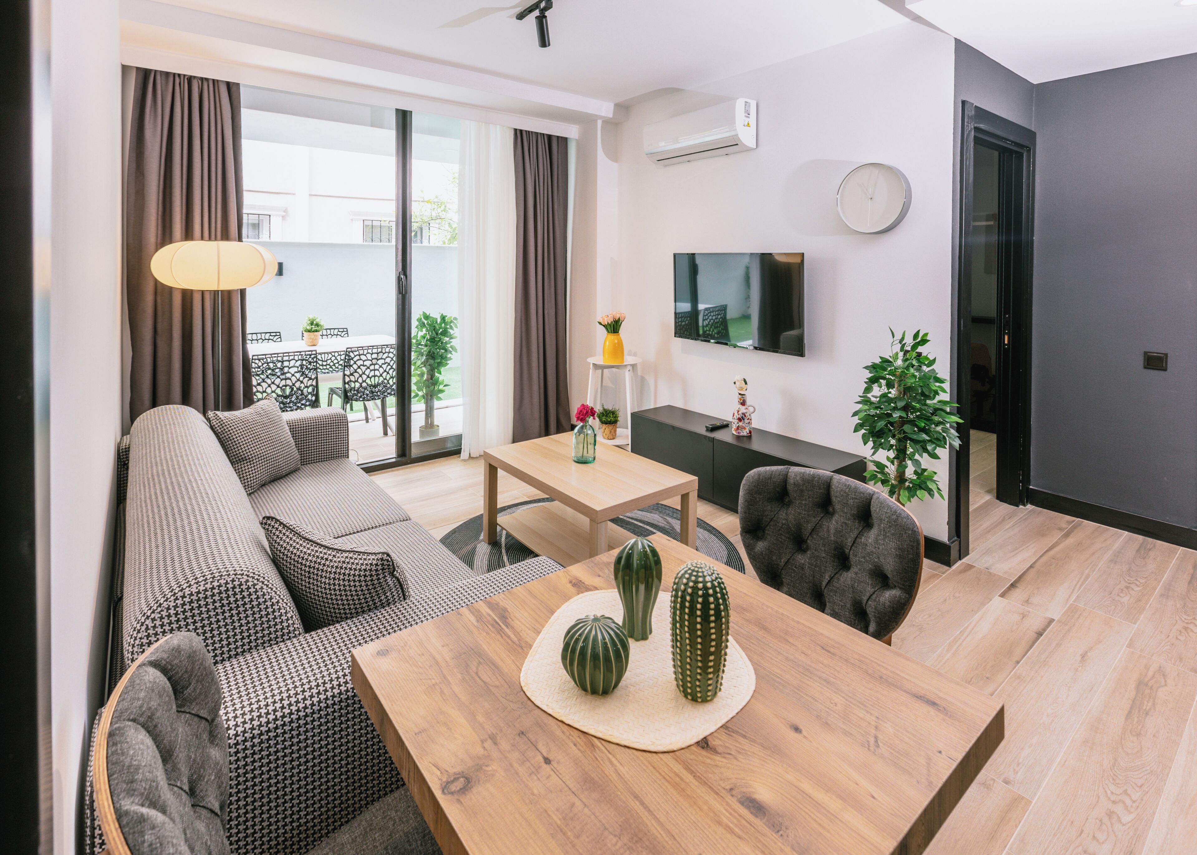 Ella Suites & Hotel