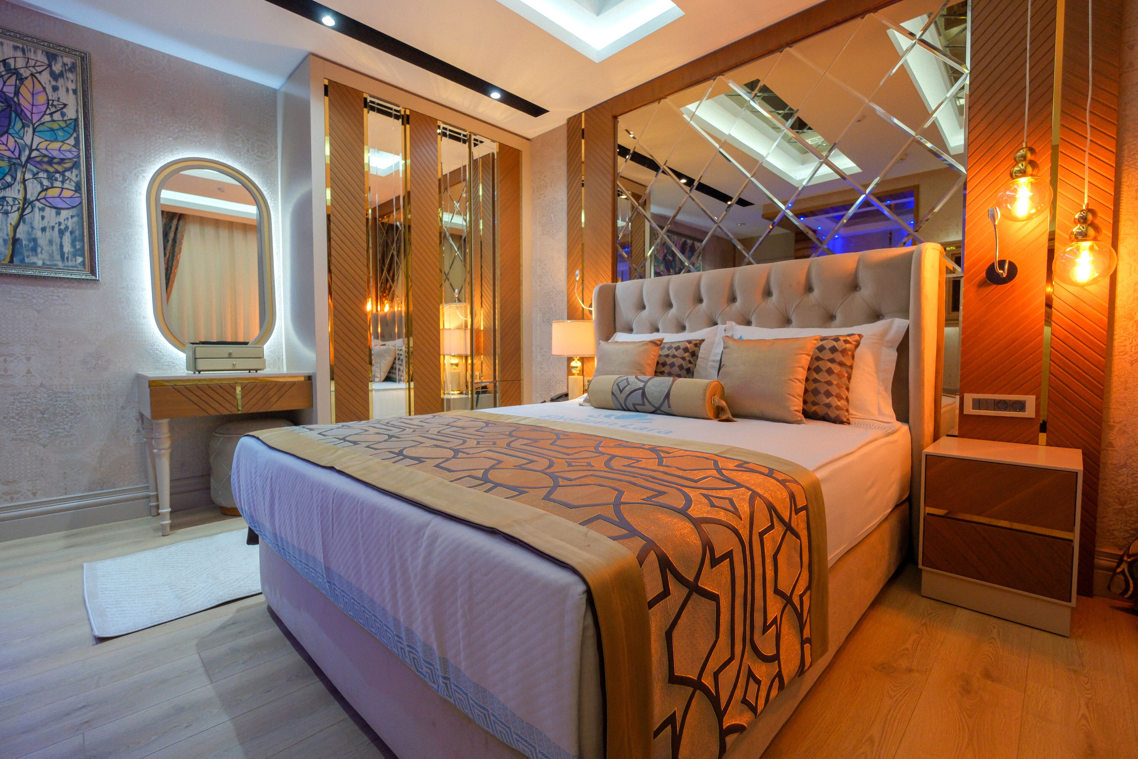 Elysium Deluxe Suites
