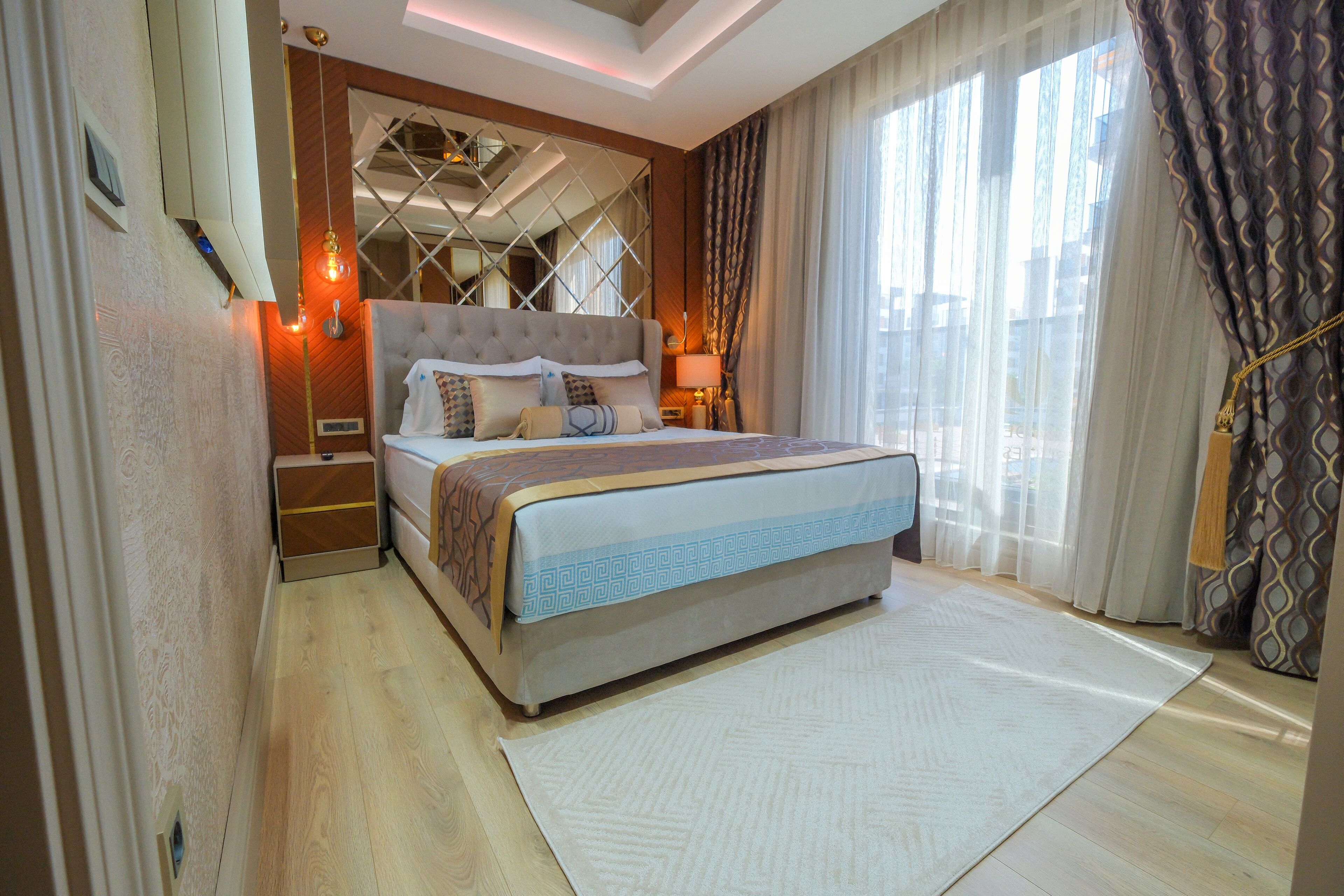 Elysium Deluxe Suites