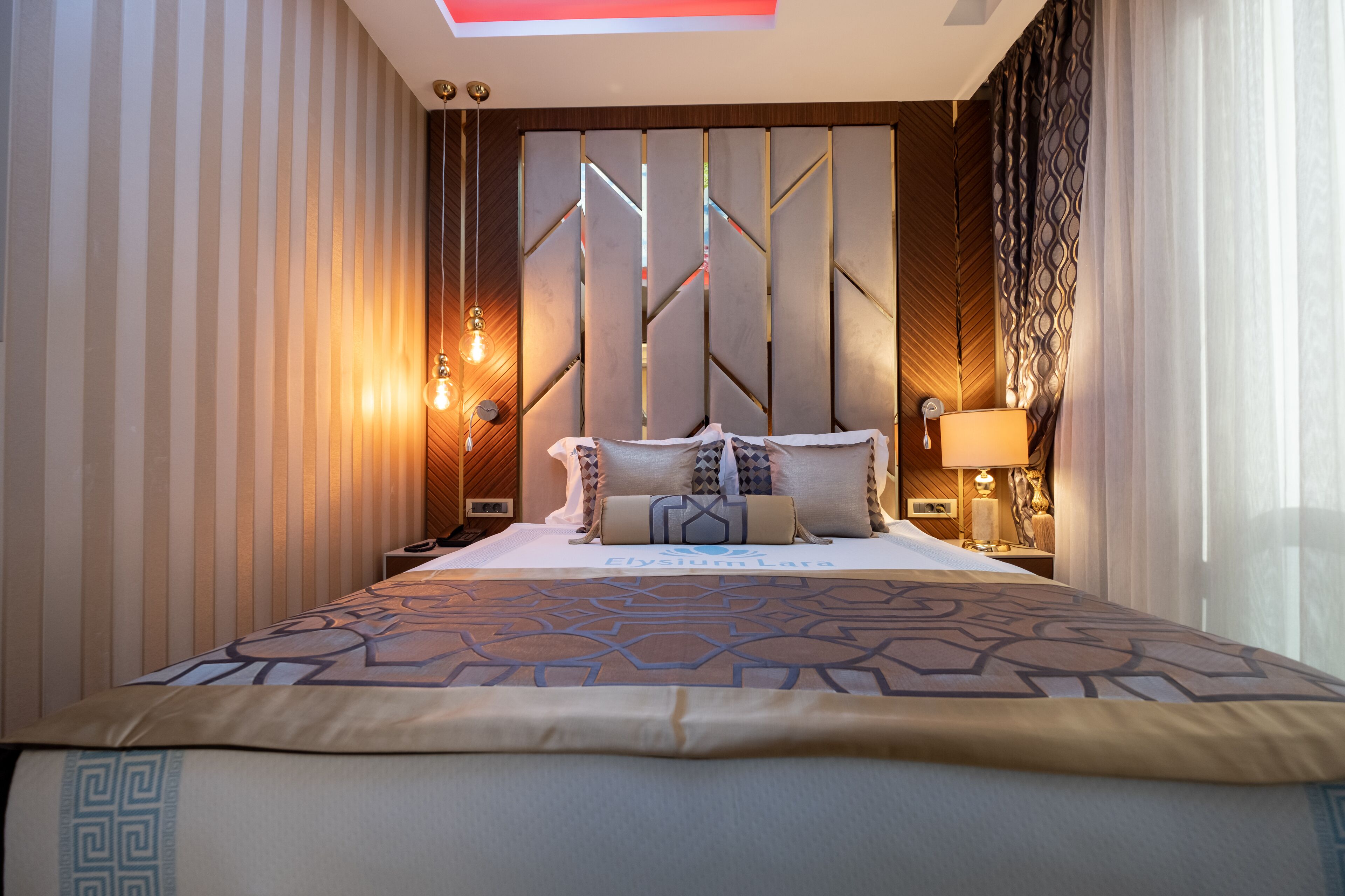 Elysium Deluxe Suites