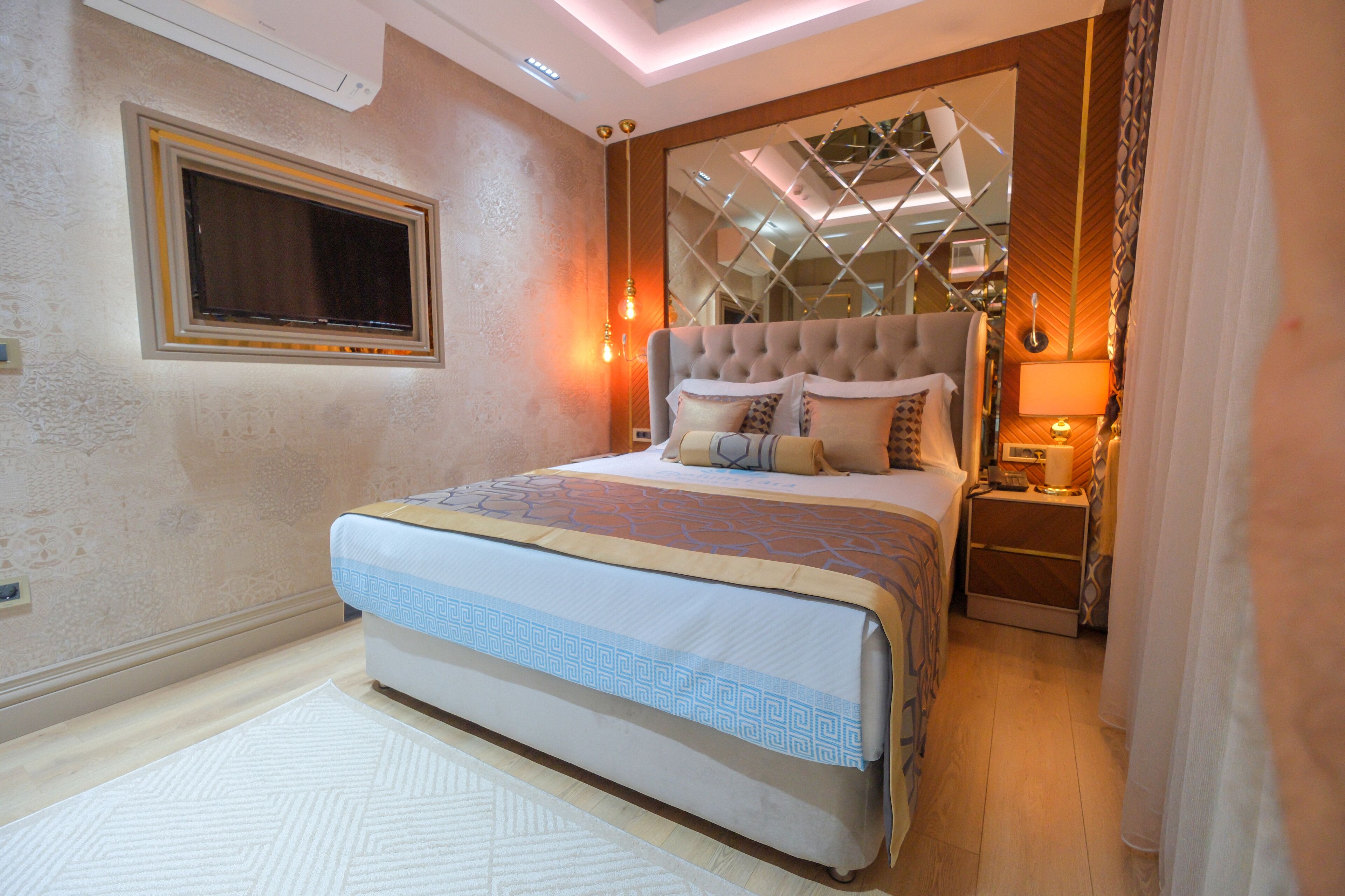 Elysium Deluxe Suites