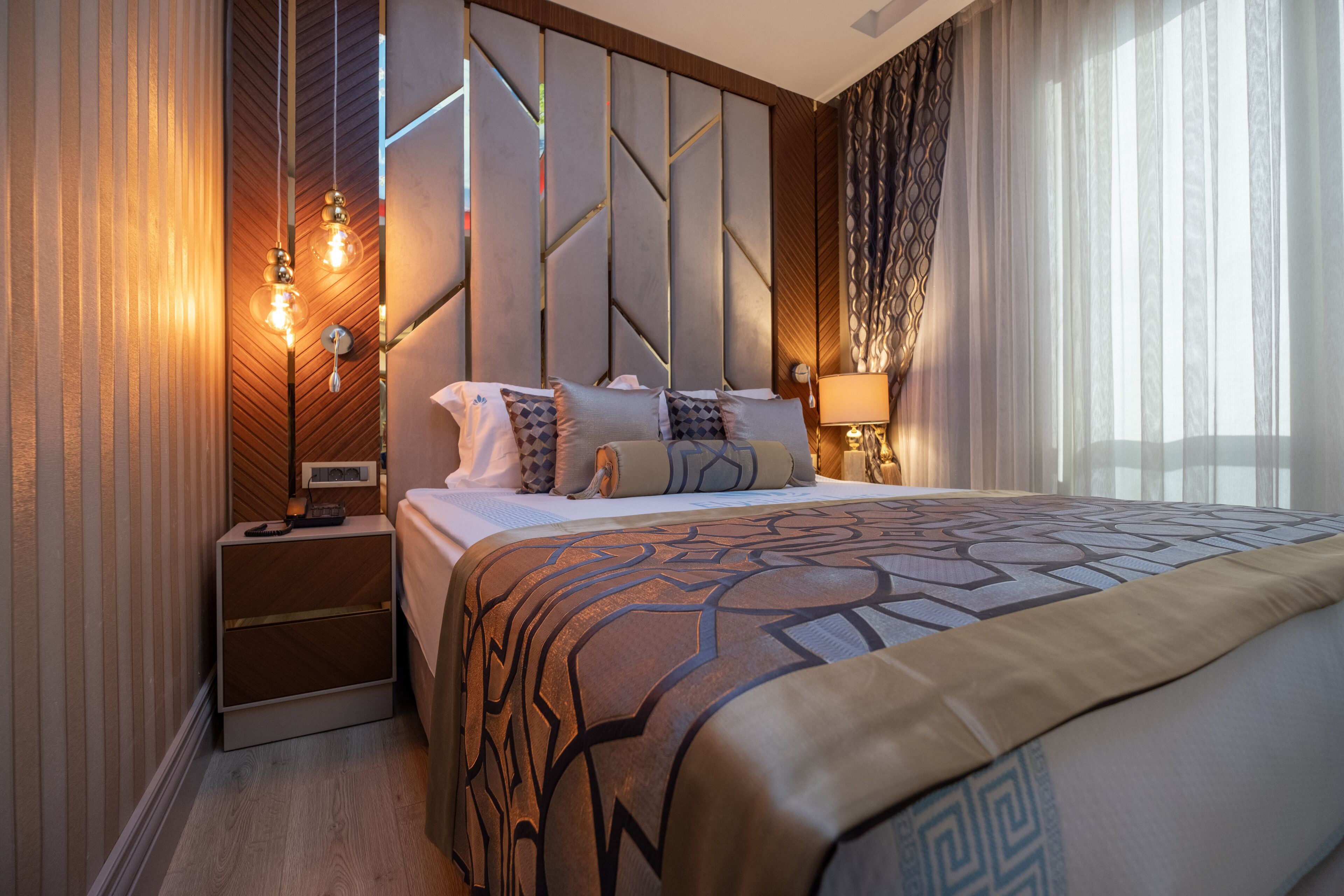 Elysium Deluxe Suites