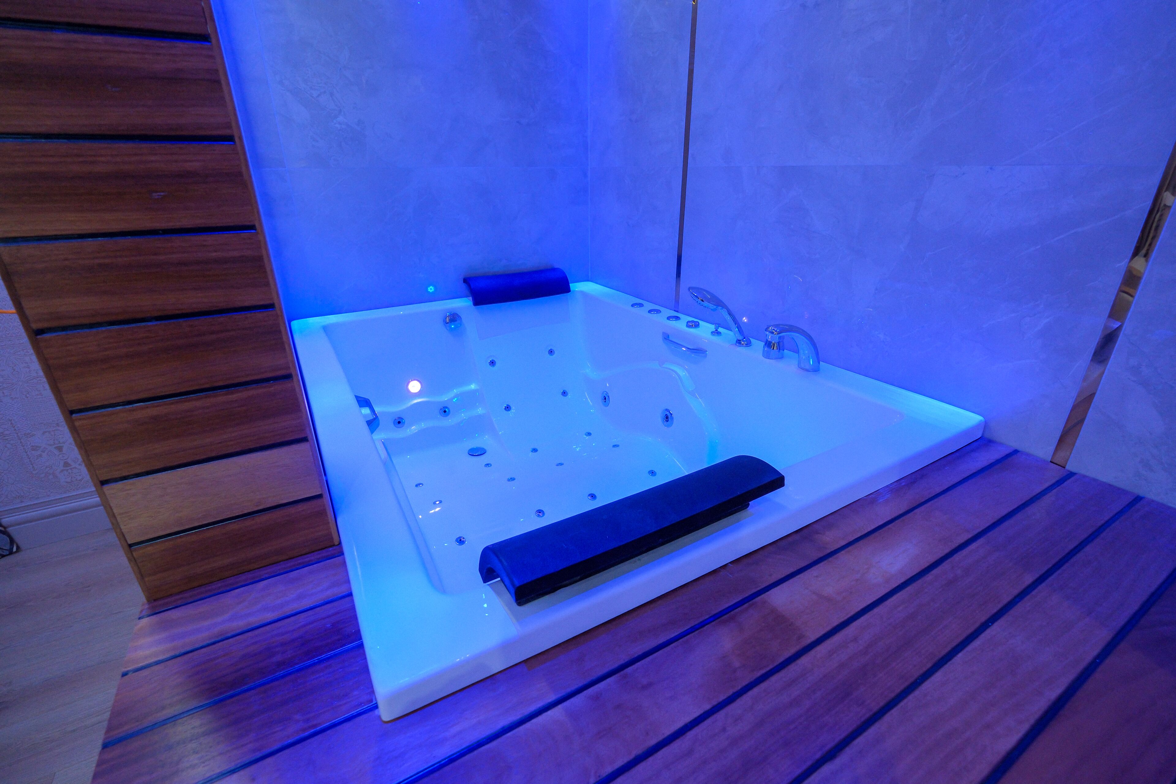 Elysium Deluxe Suites