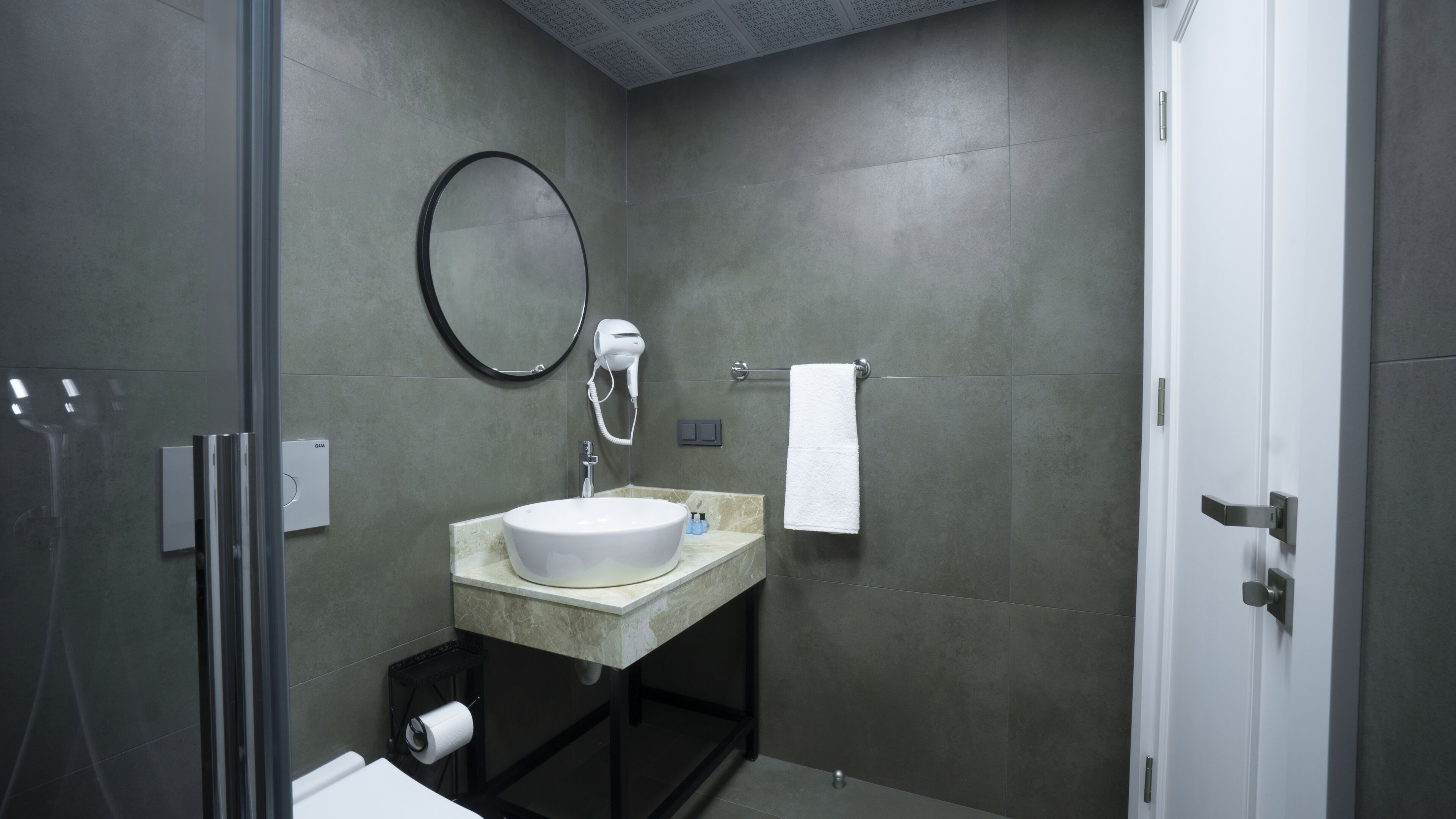 Estera Hotel
