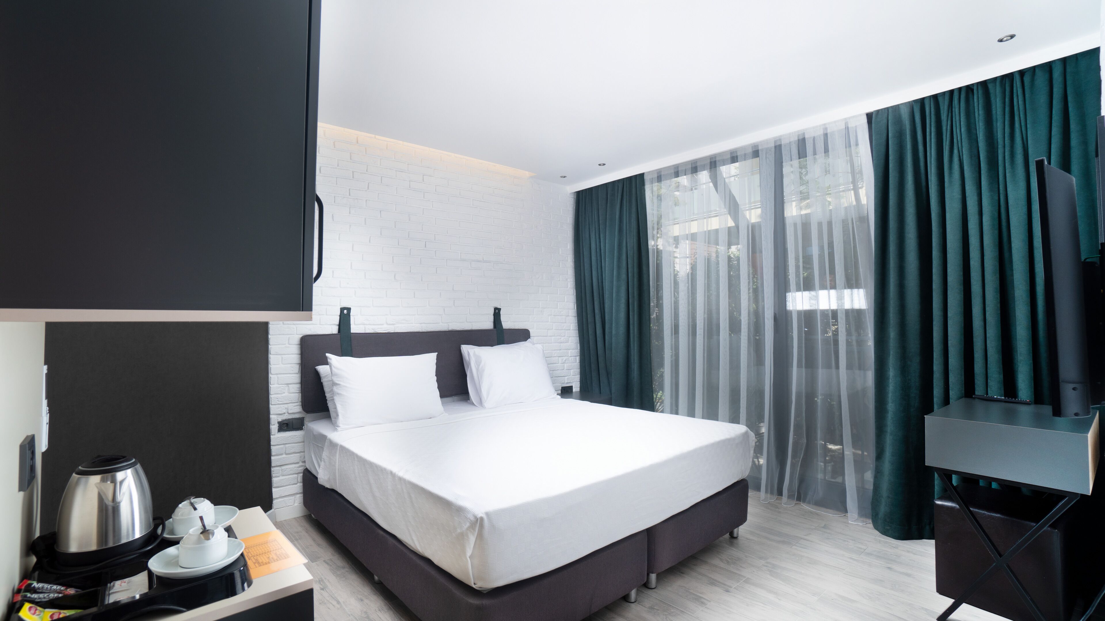 Estera Hotel