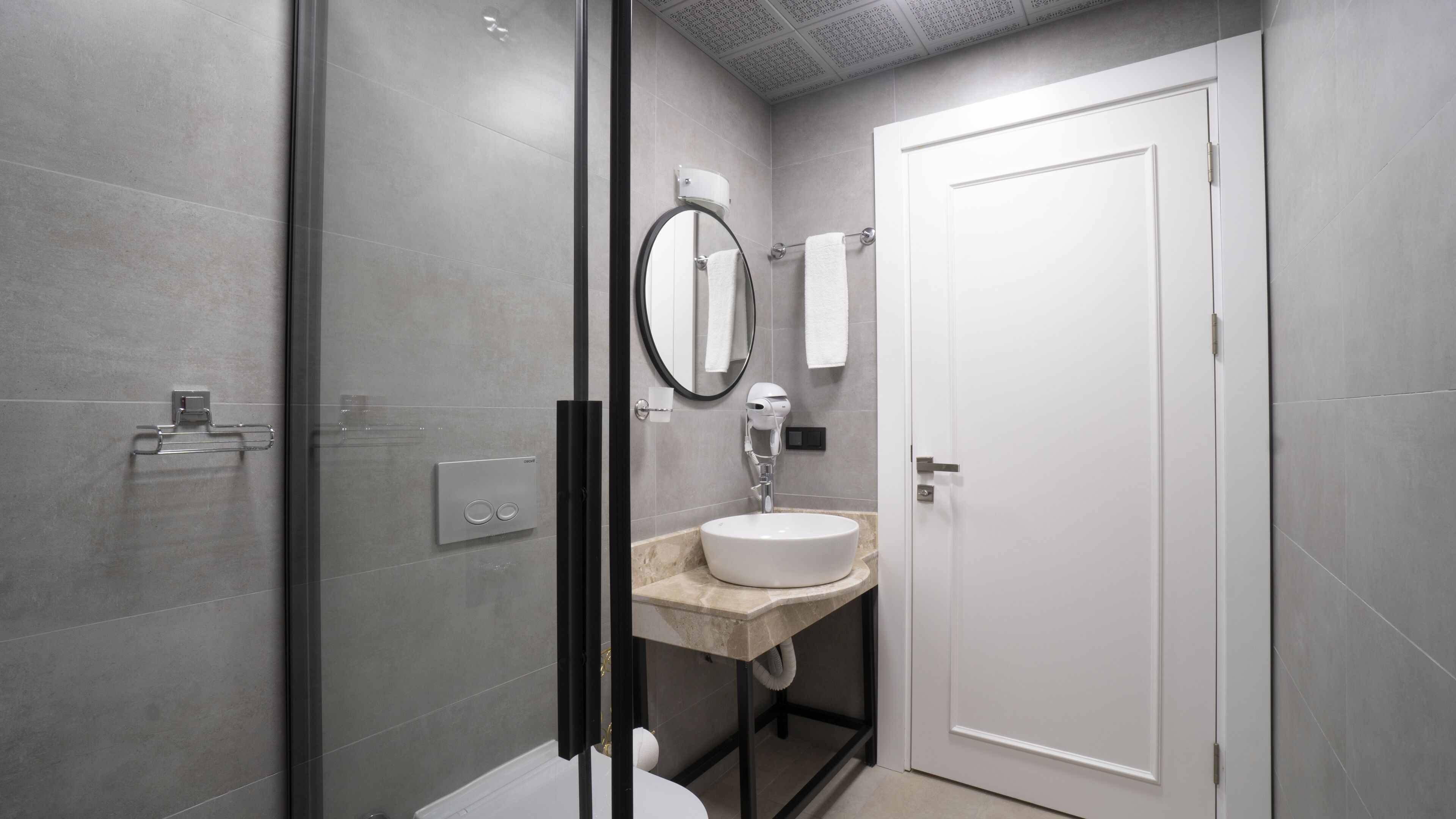 Estera Hotel