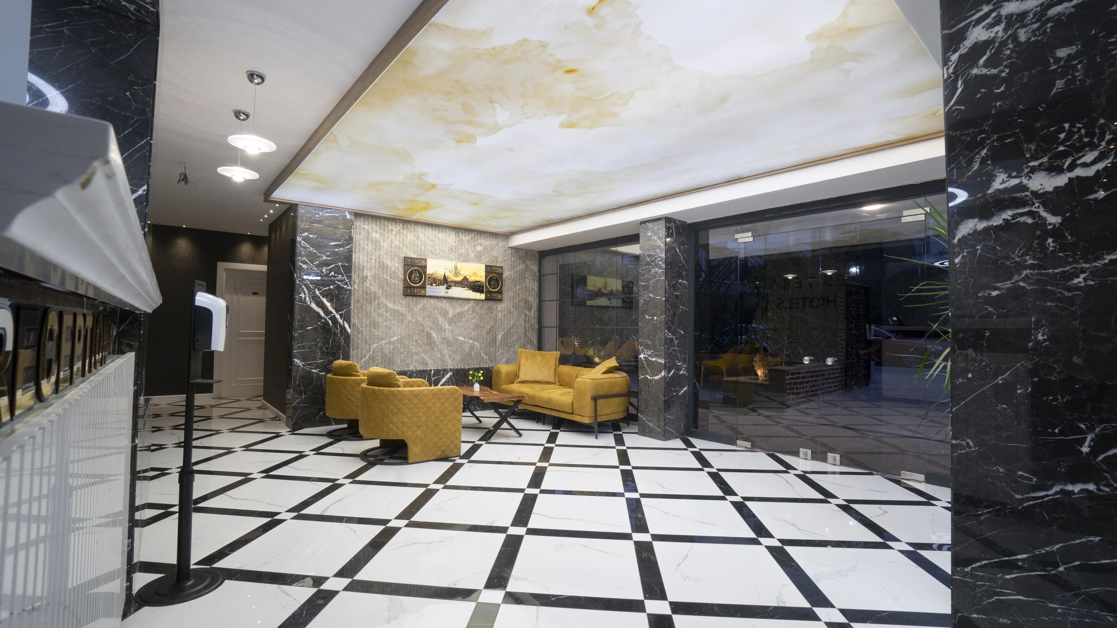 Estera Hotel