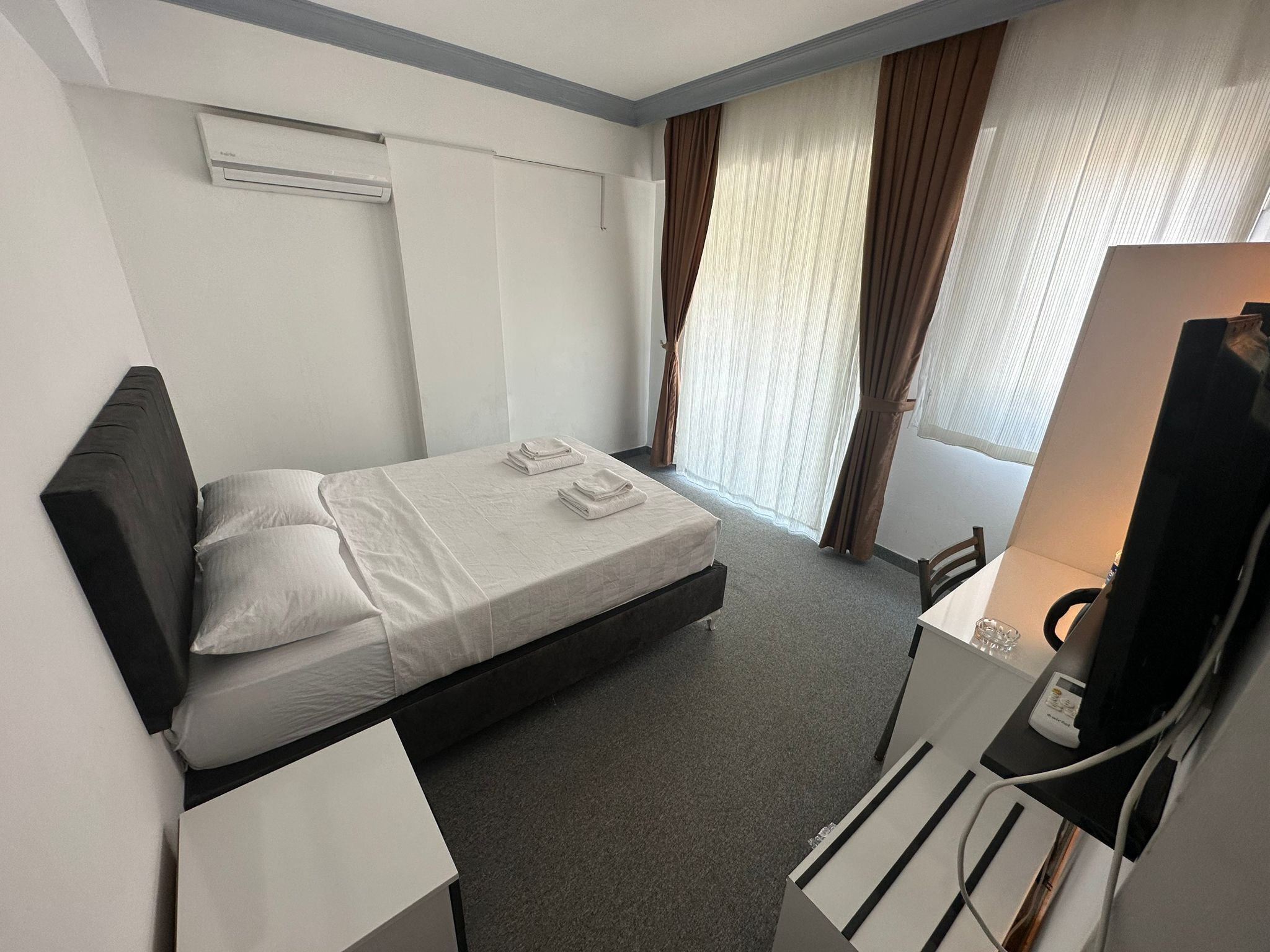 Ezel Group Hotel