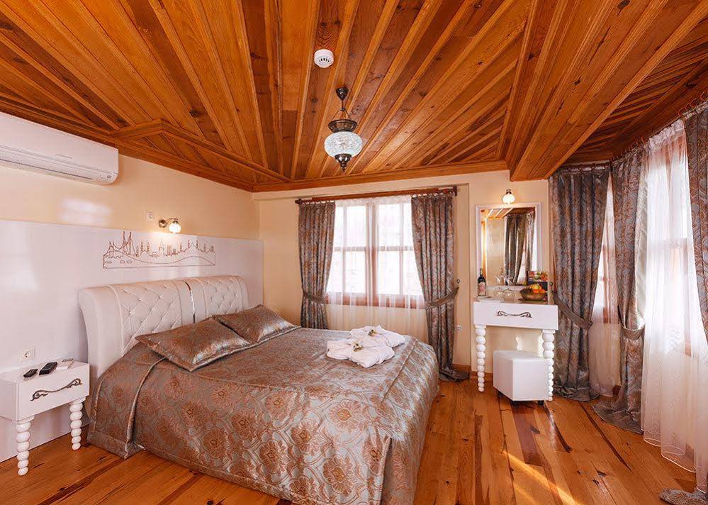 Goodman Hotel & Bistro