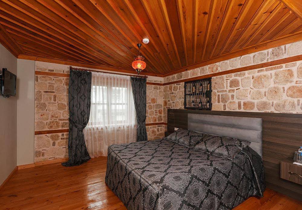 Goodman Hotel & Bistro