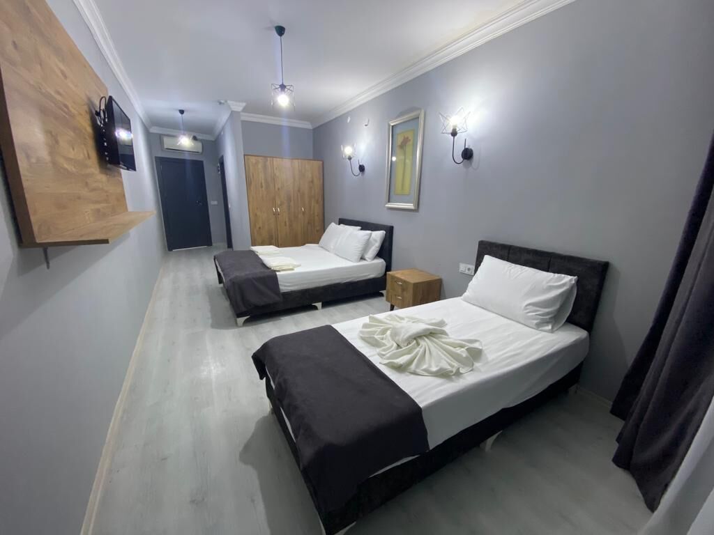 Grand Niki Hotel & Spa