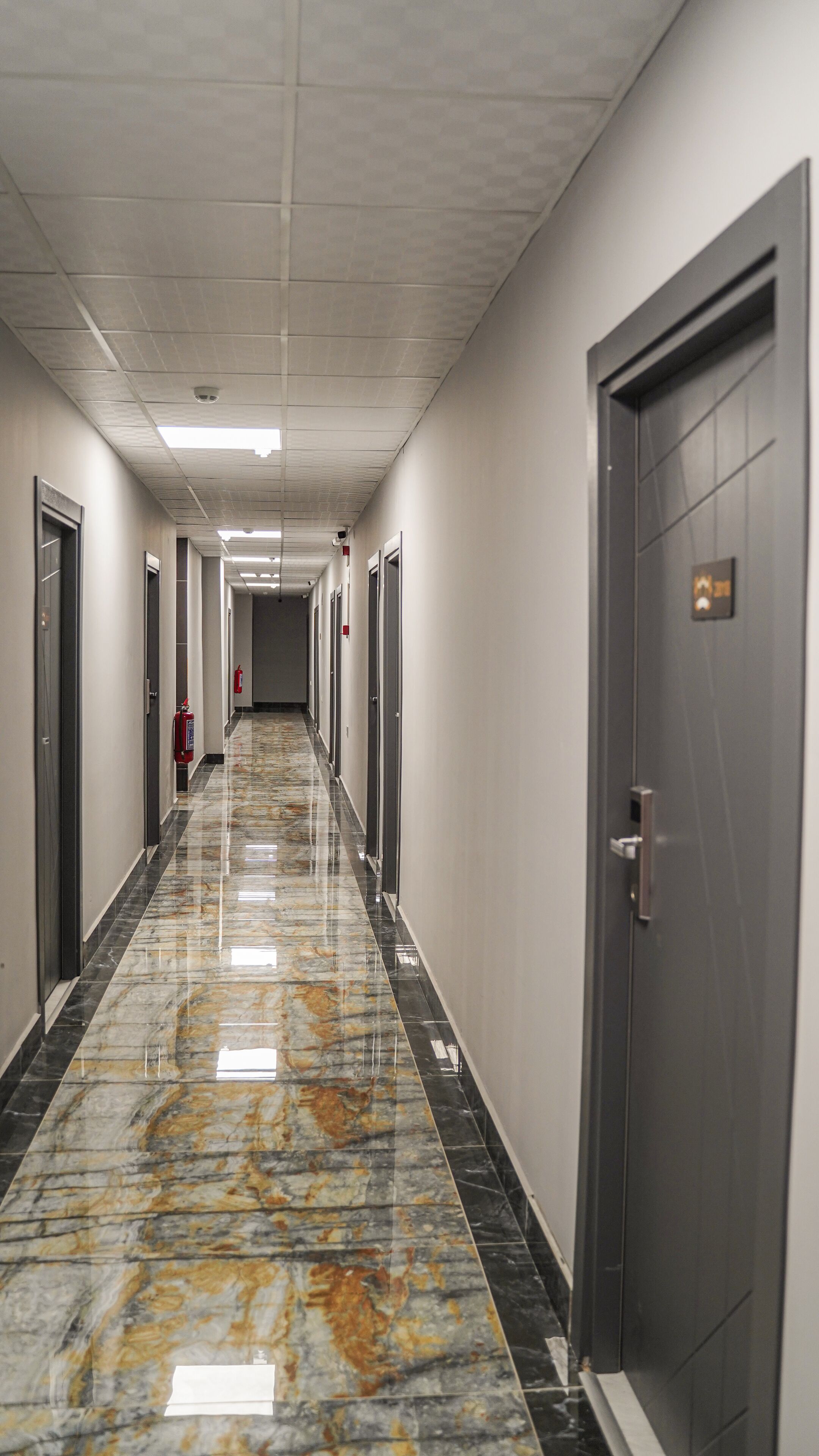Grand Niki Hotel & Spa