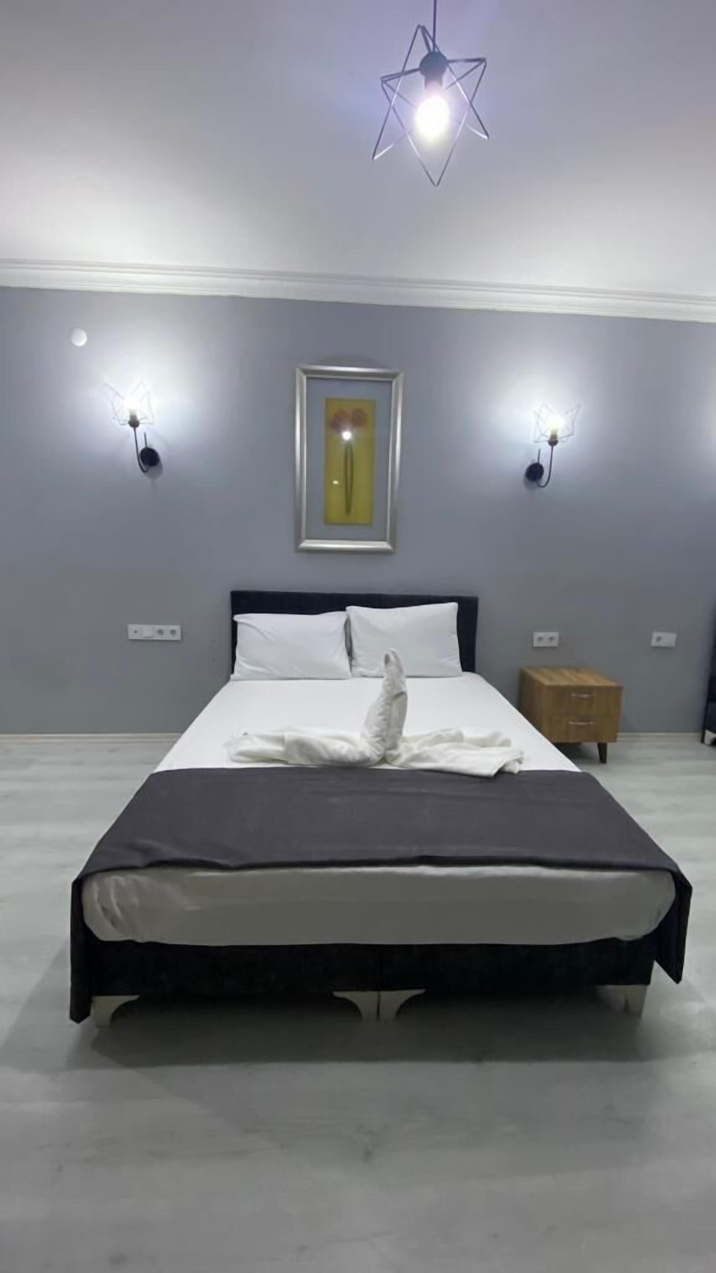 Grand Niki Hotel & Spa