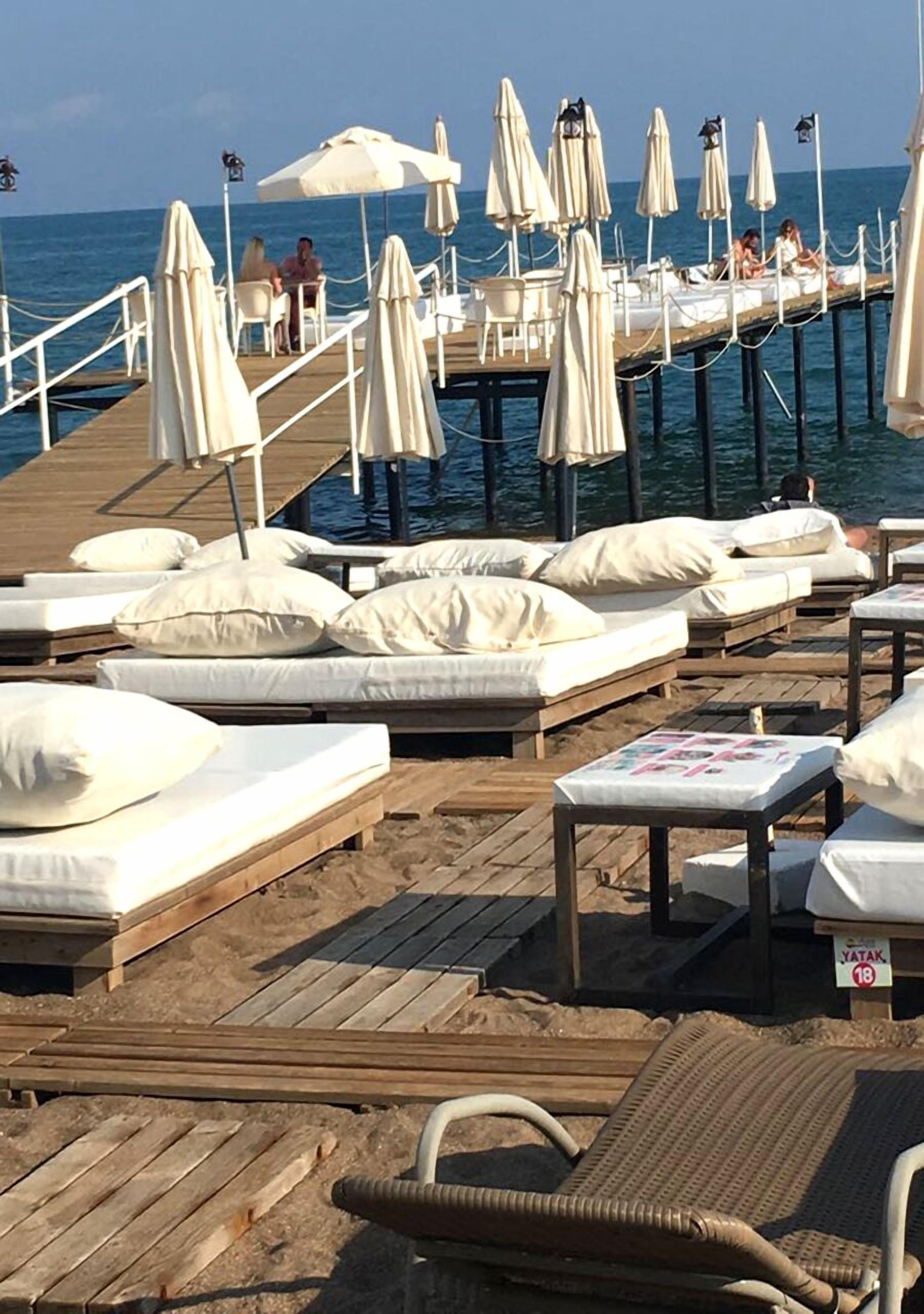 Grand Niki Hotel & Spa