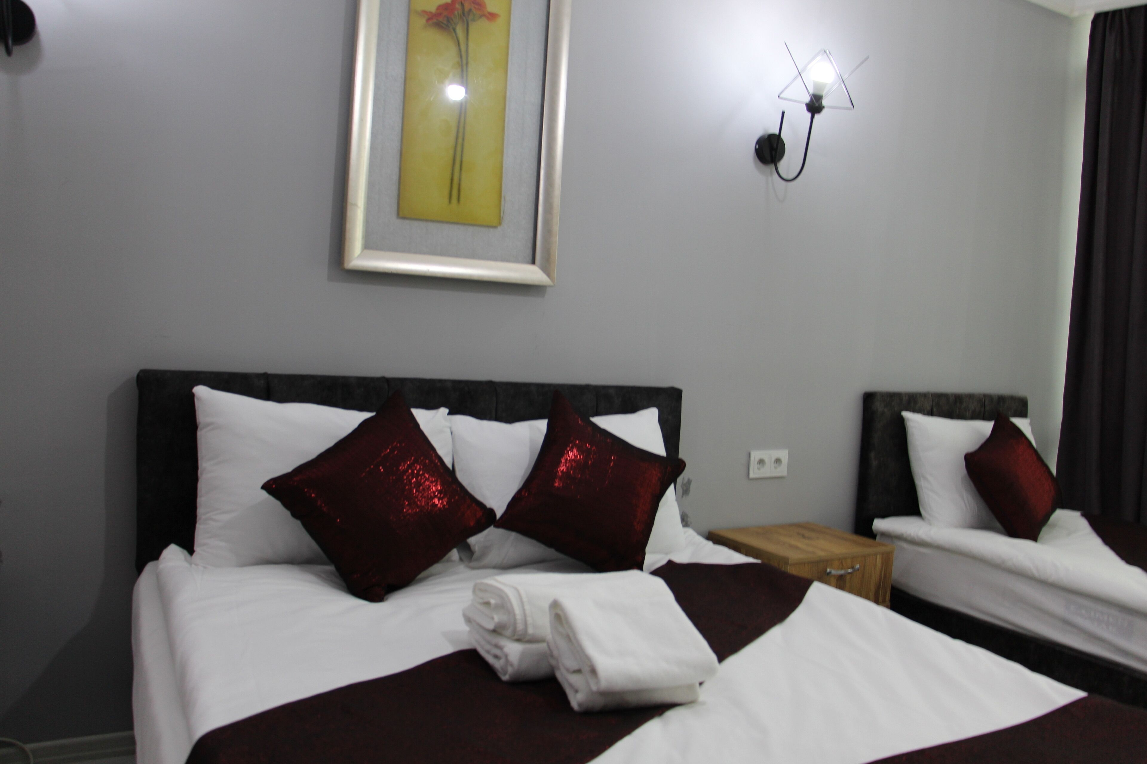 Grand Niki Hotel & Spa