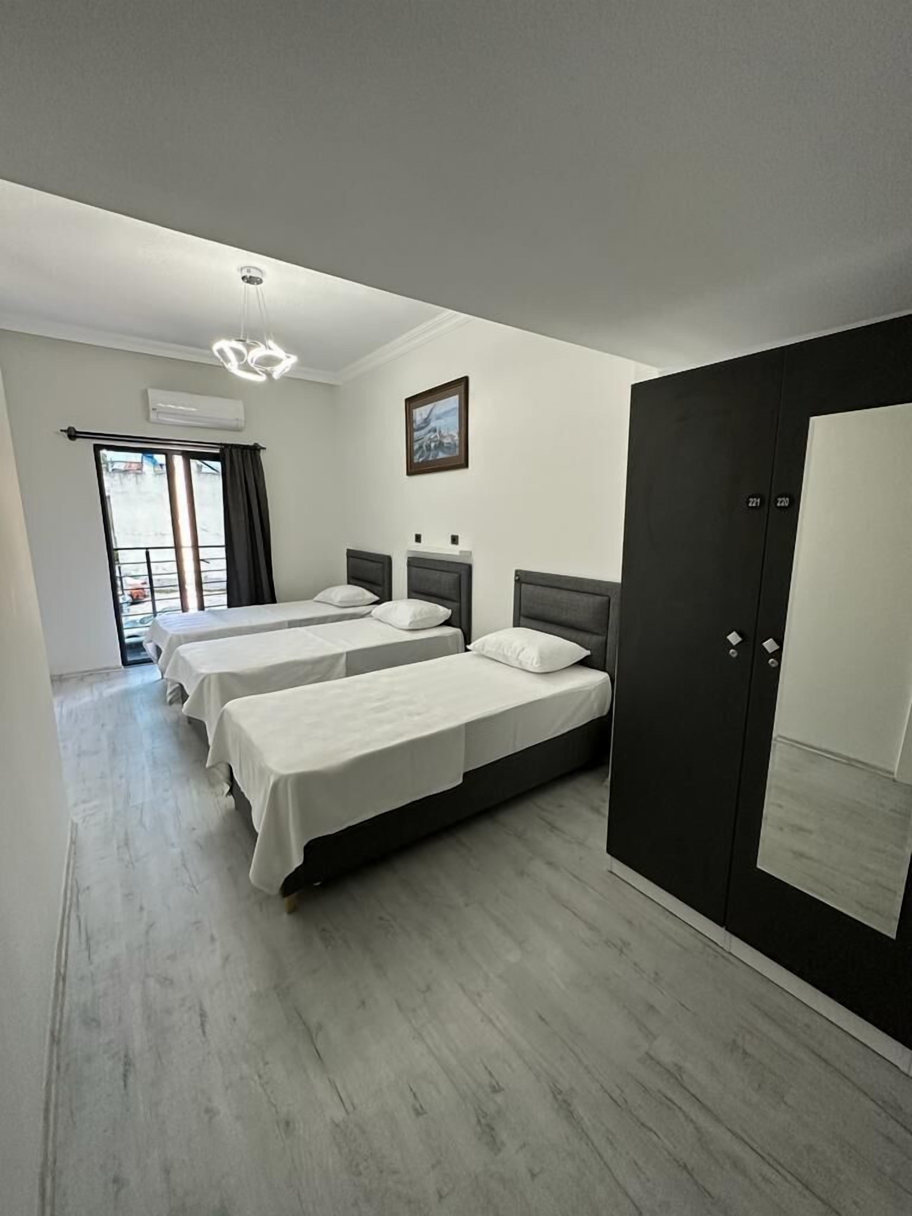 Hadrian's Gate Family Hostel