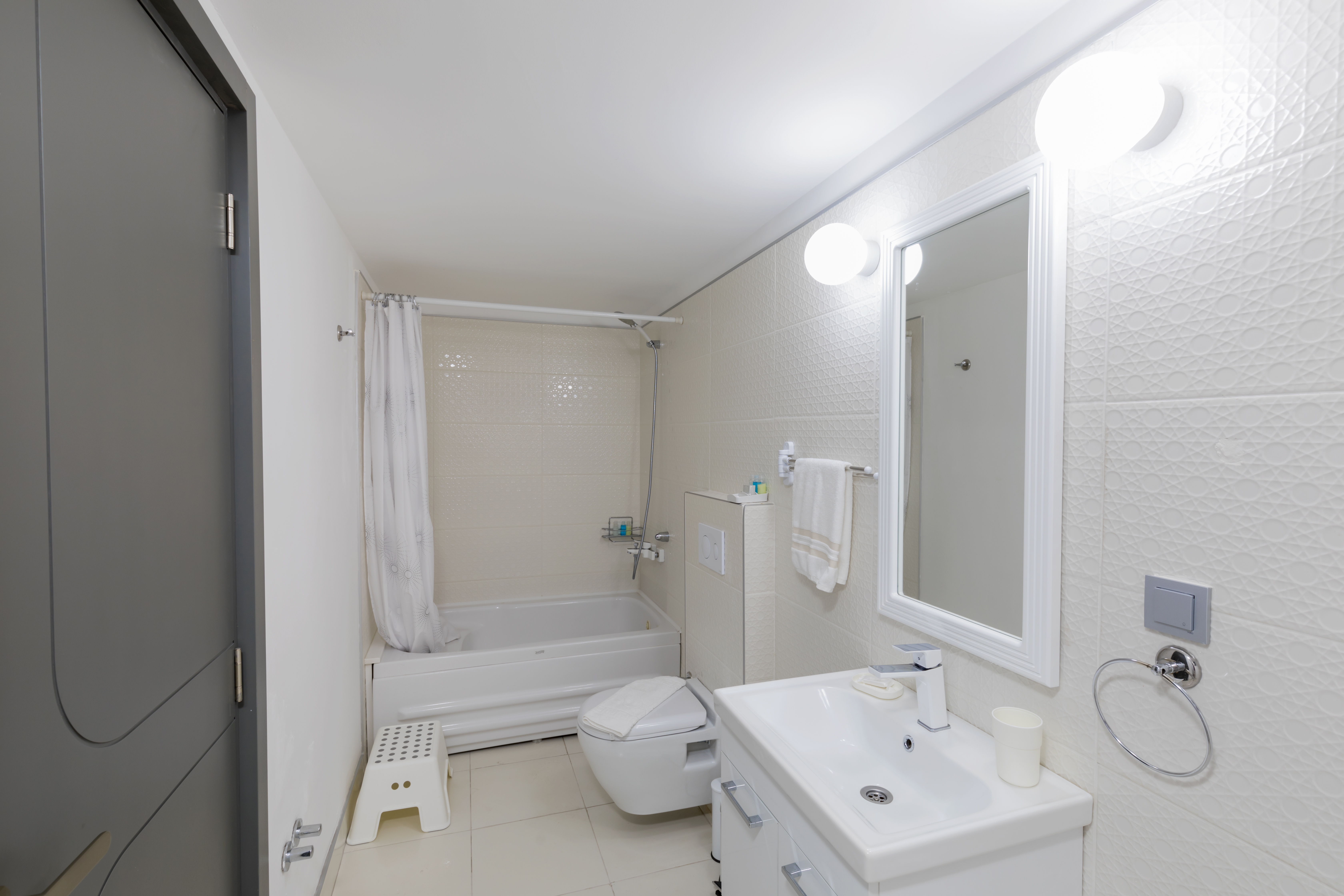 Delight Deluxe Hotel & Spa