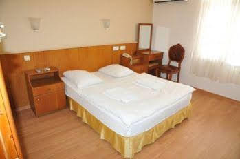 Perlo Hotel City