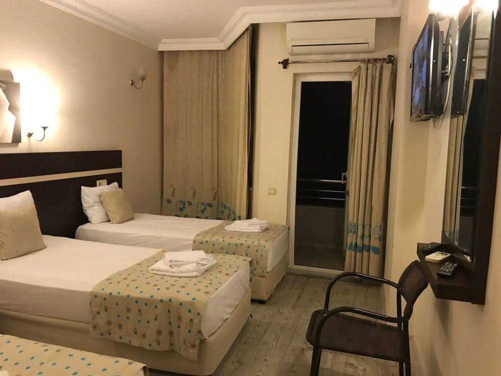 Hotel Luna