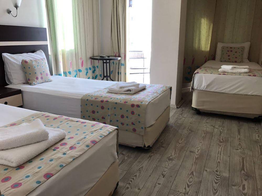 Hotel Luna