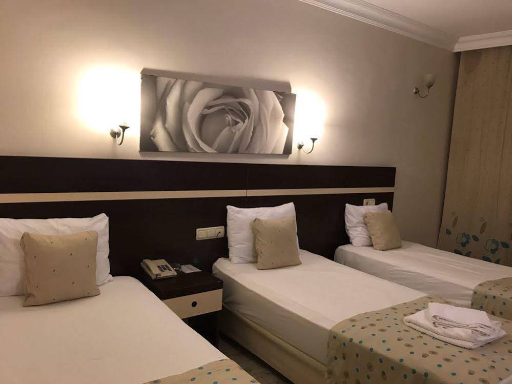 Hotel Luna