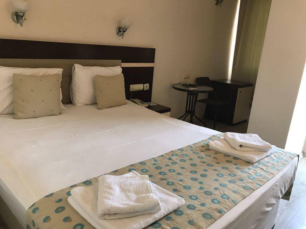 Hotel Luna