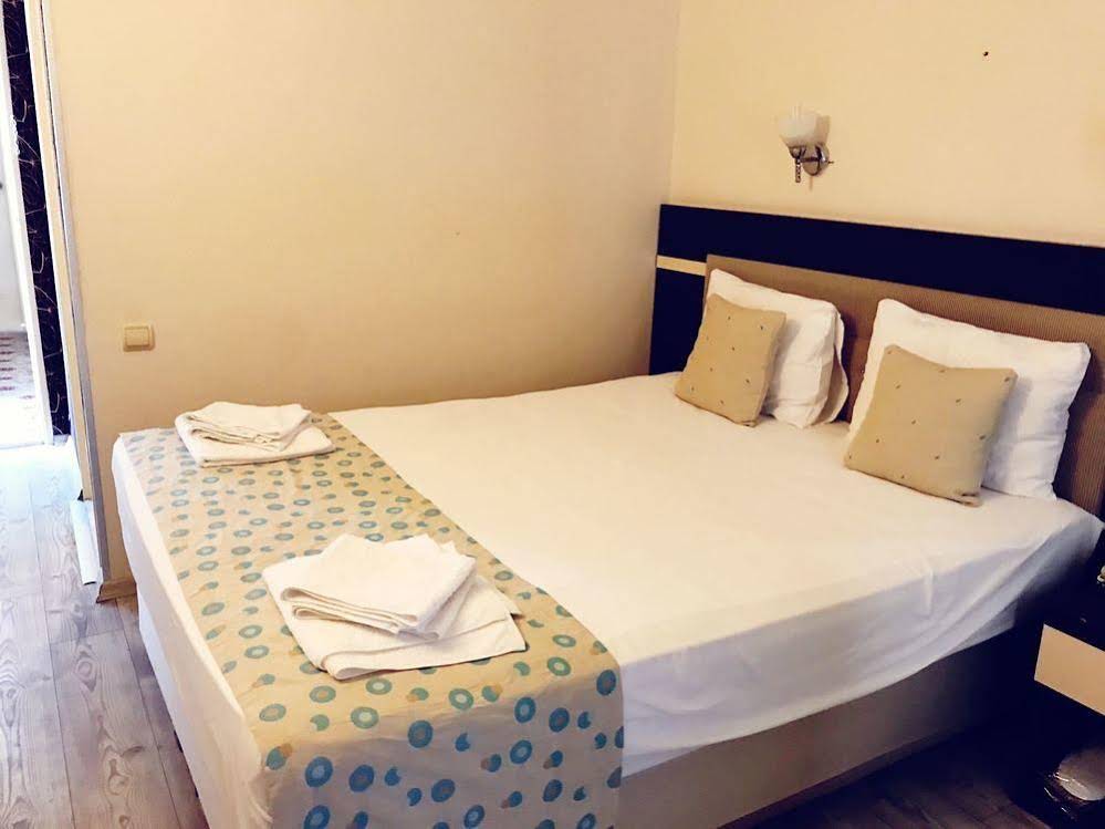 Hotel Luna