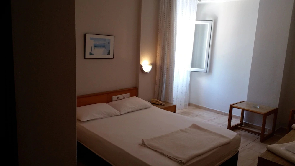 Isinda Hotel
