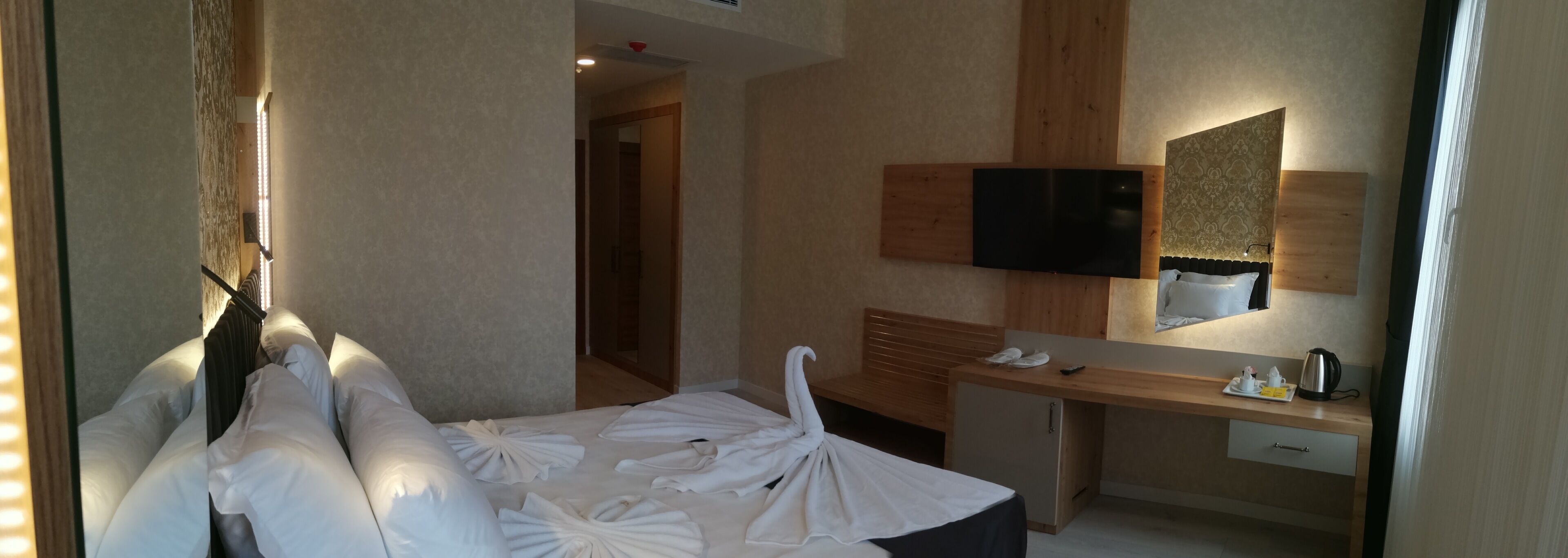 Isnova Hotel
