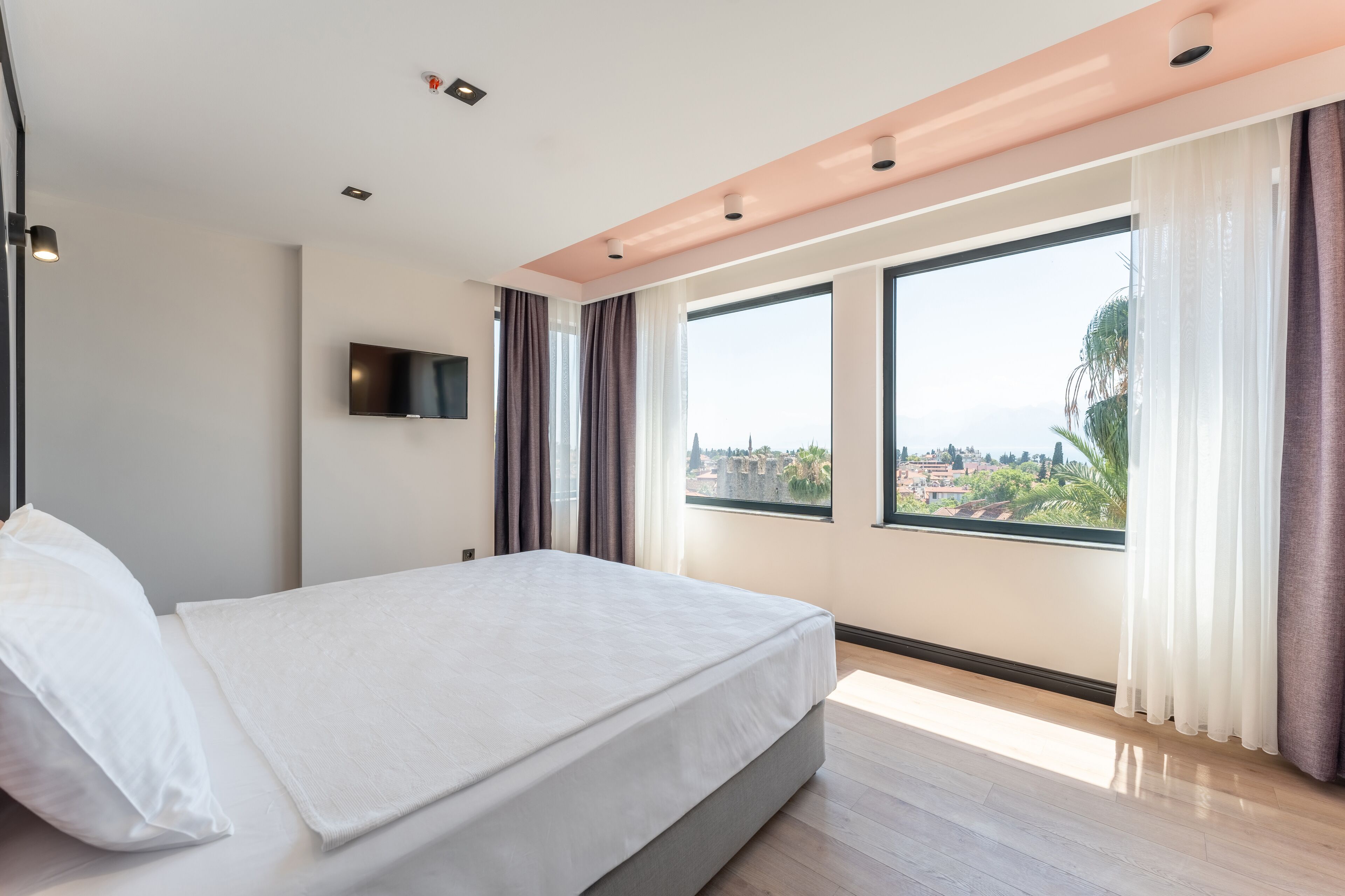 Just Inn City Hotel