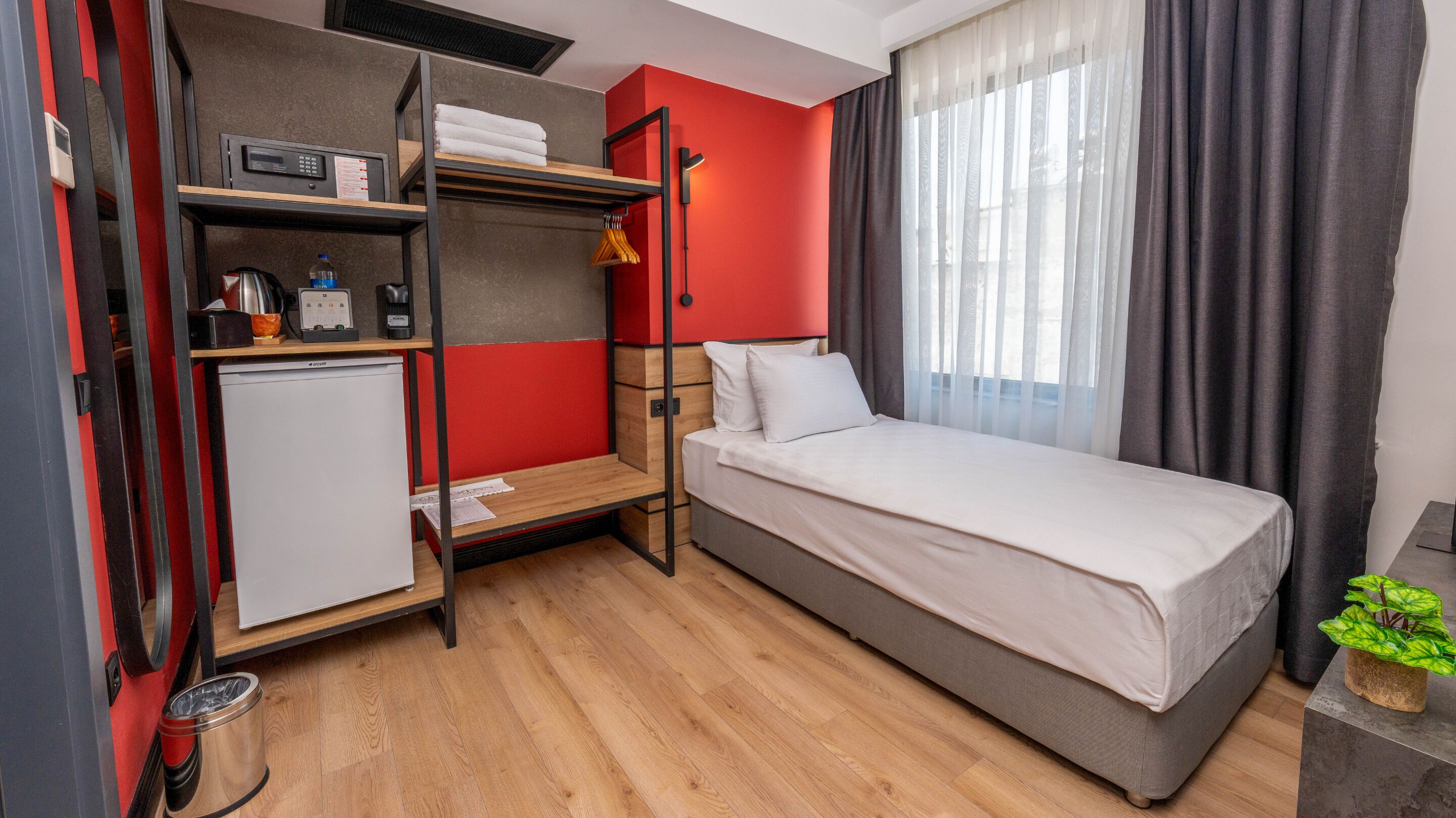 Just Inn City Hotel