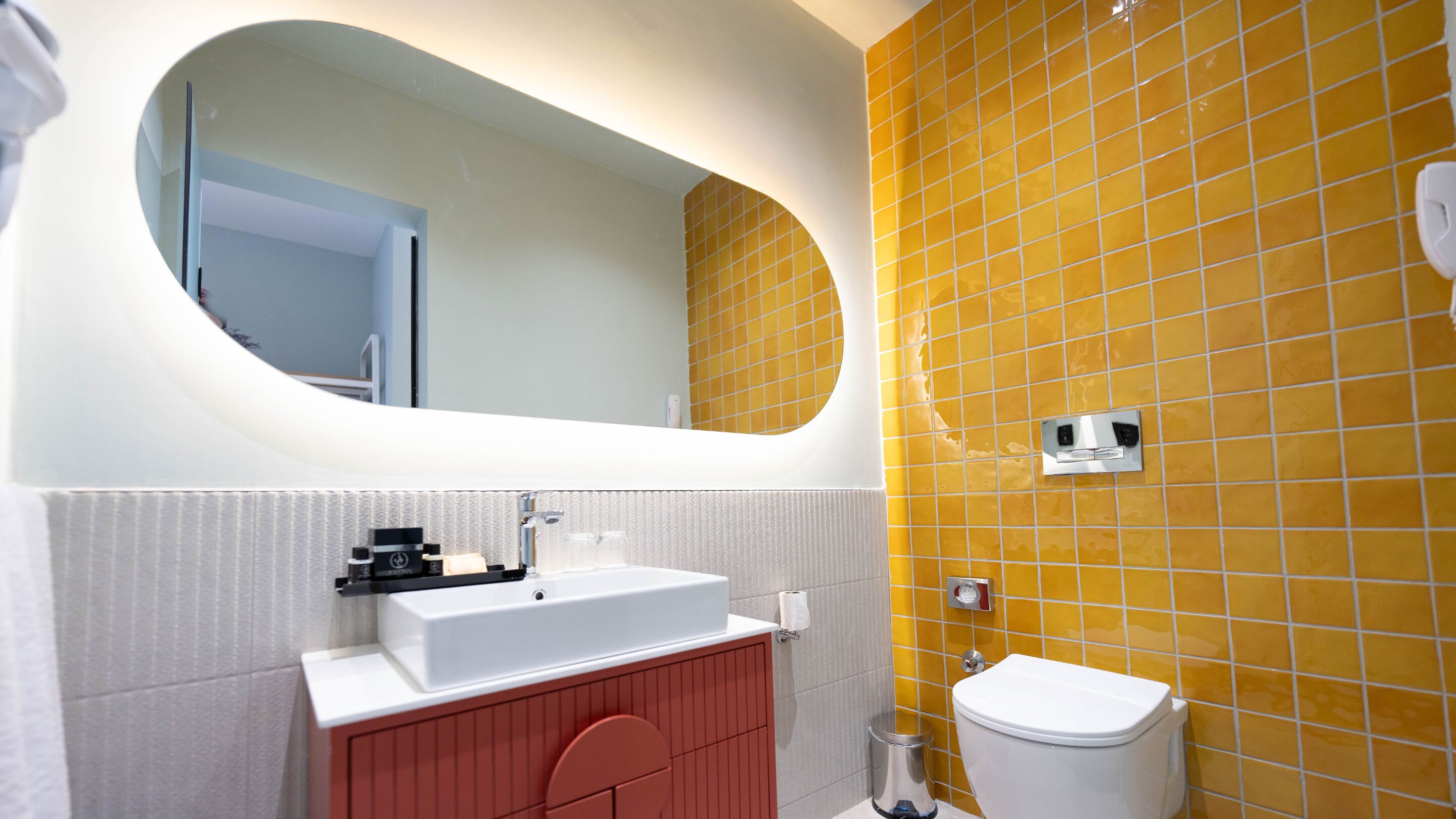 Just Inn City Hotel