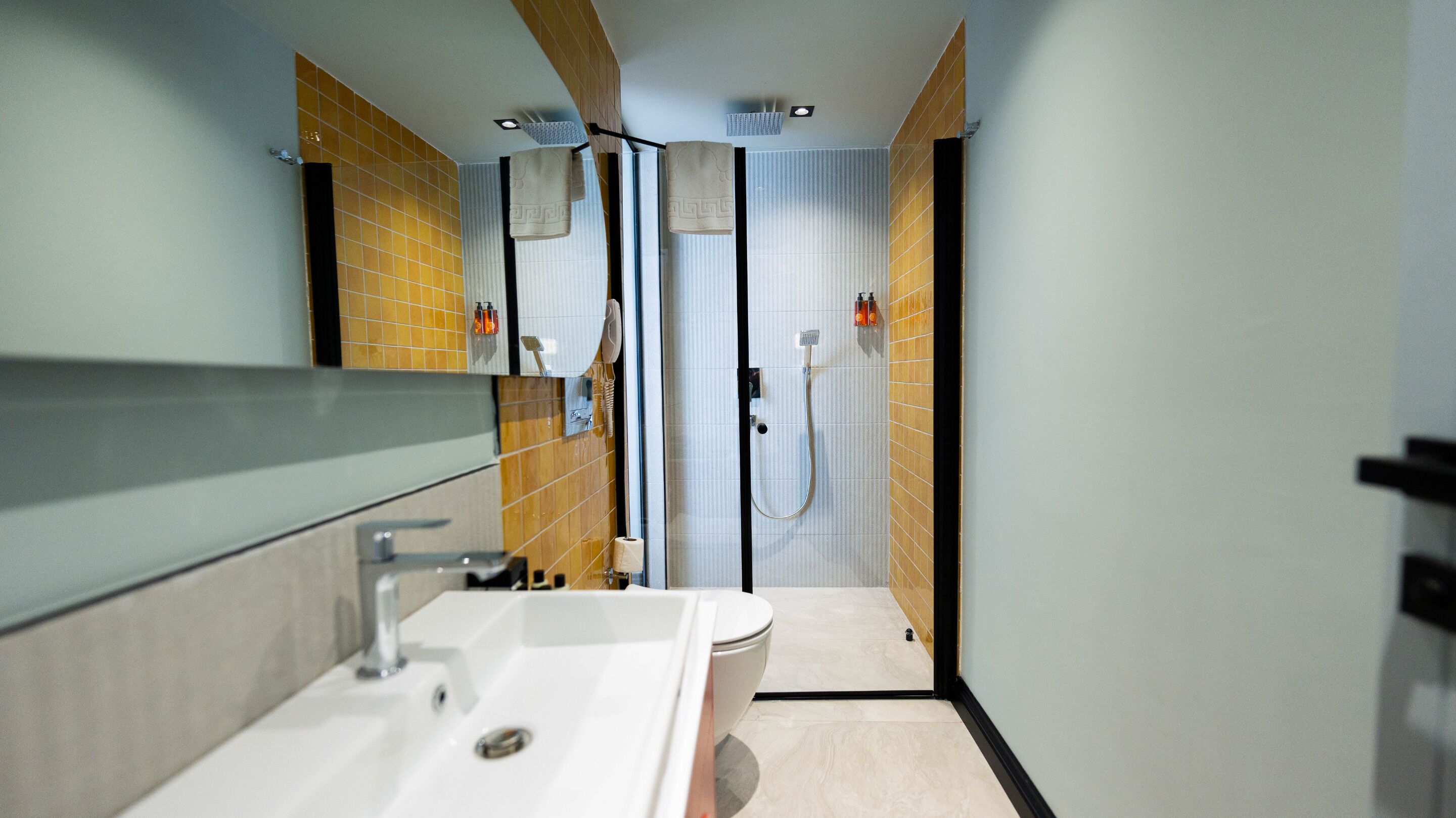 Just Inn City Hotel