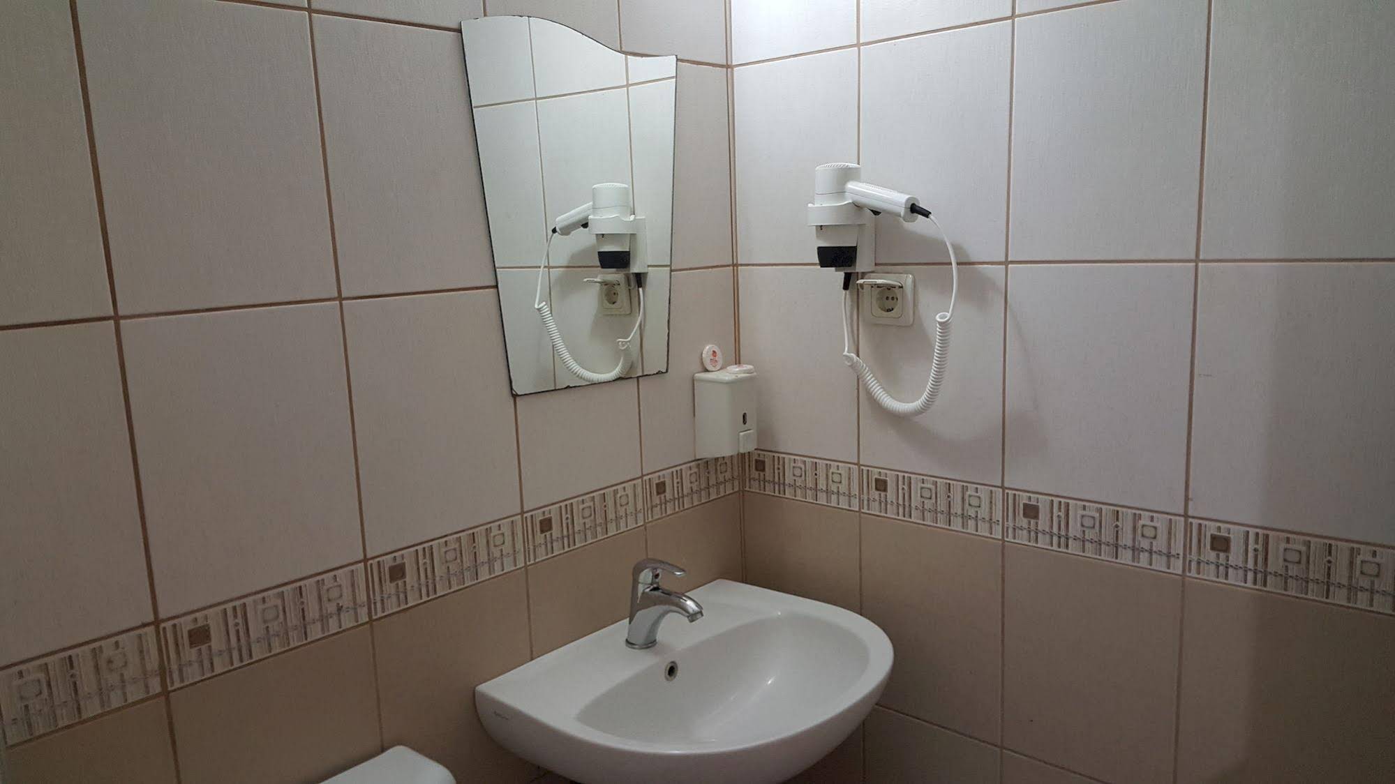Kartal Hotel