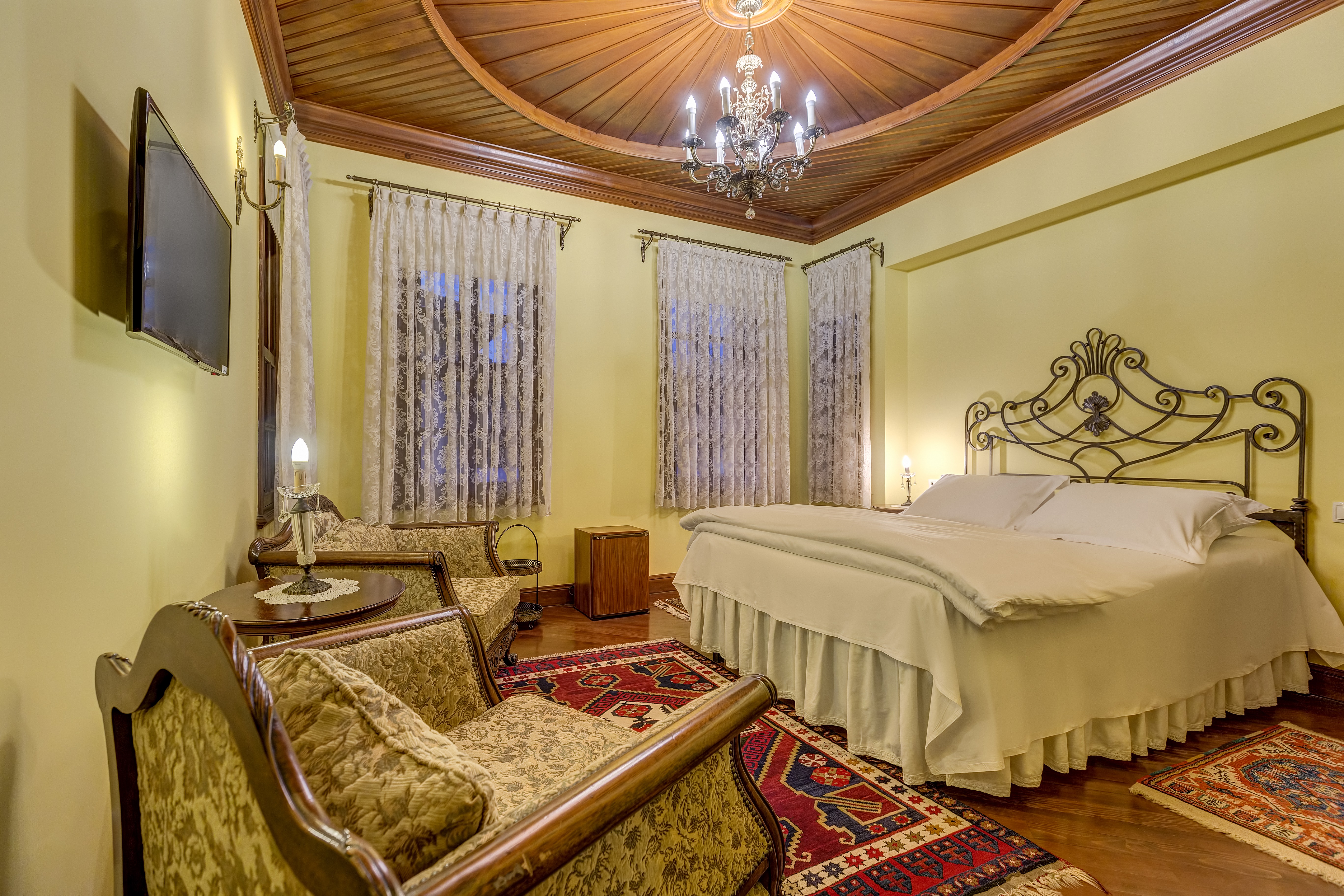 Kauçuk Hotel